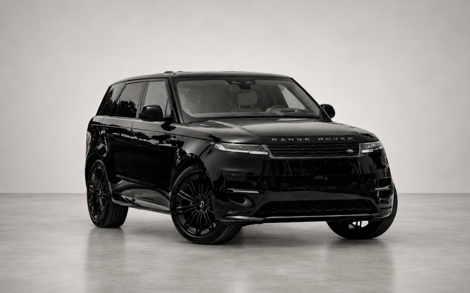 Range Rover Sport - image 1