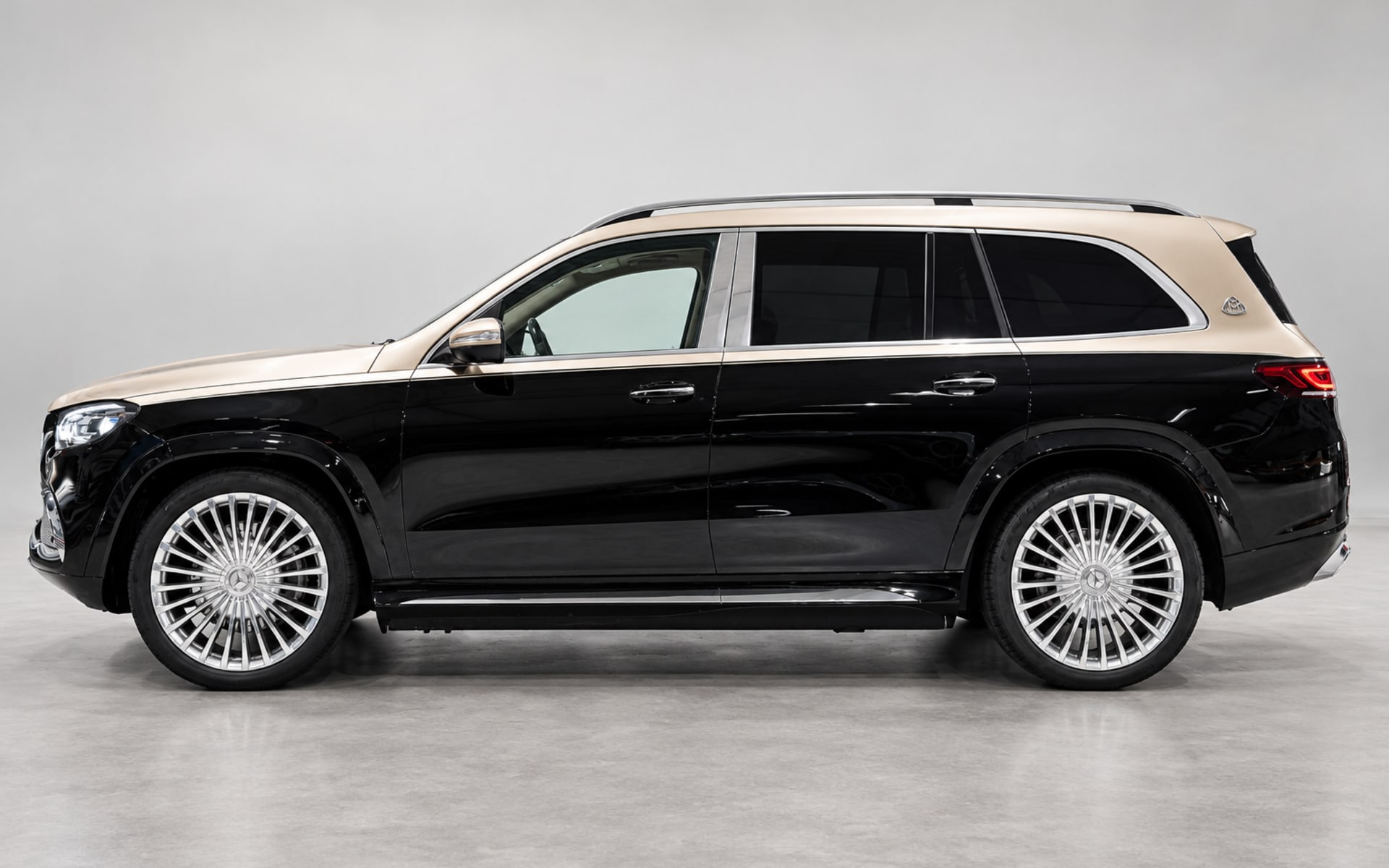 GLS 600 MAYBACH - image 1