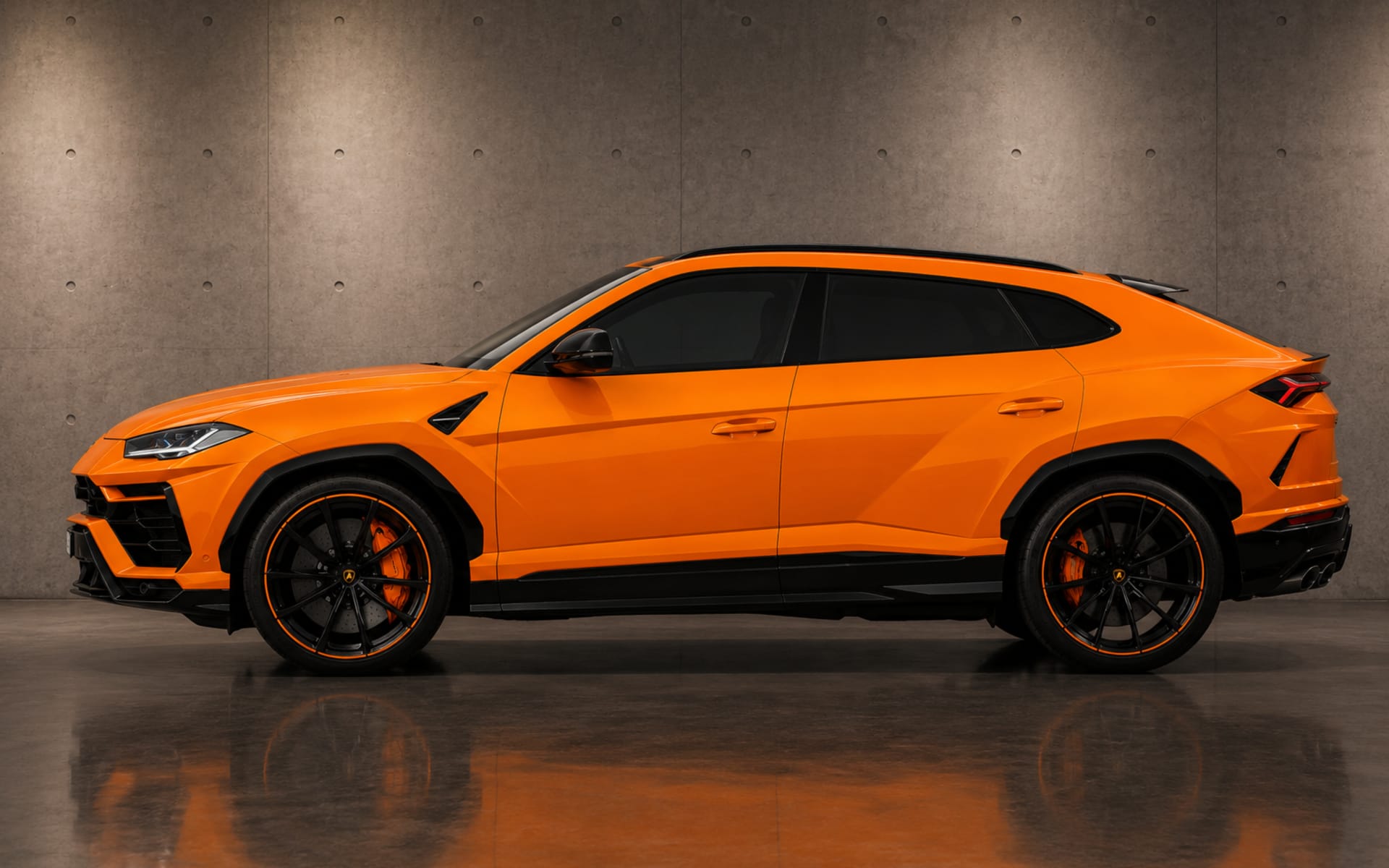 Lamborghini Urus image 1