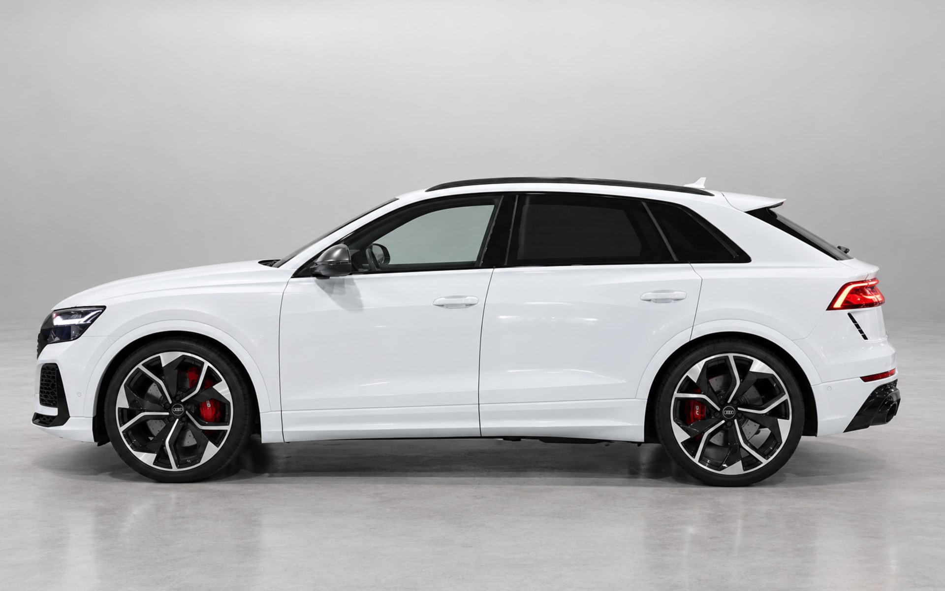 RS Q8 - image 1