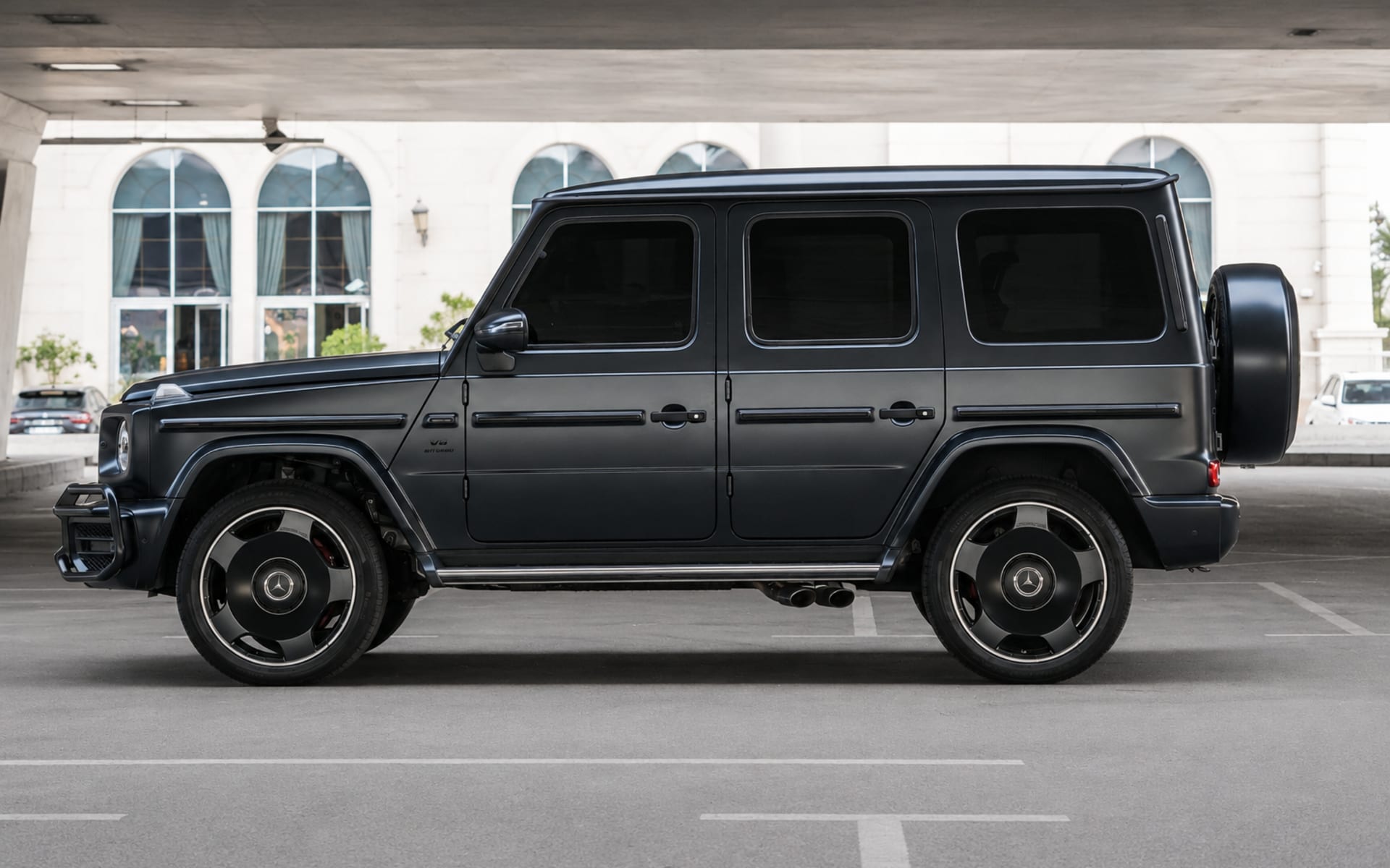 Mercedes-Benz G-Class image 1