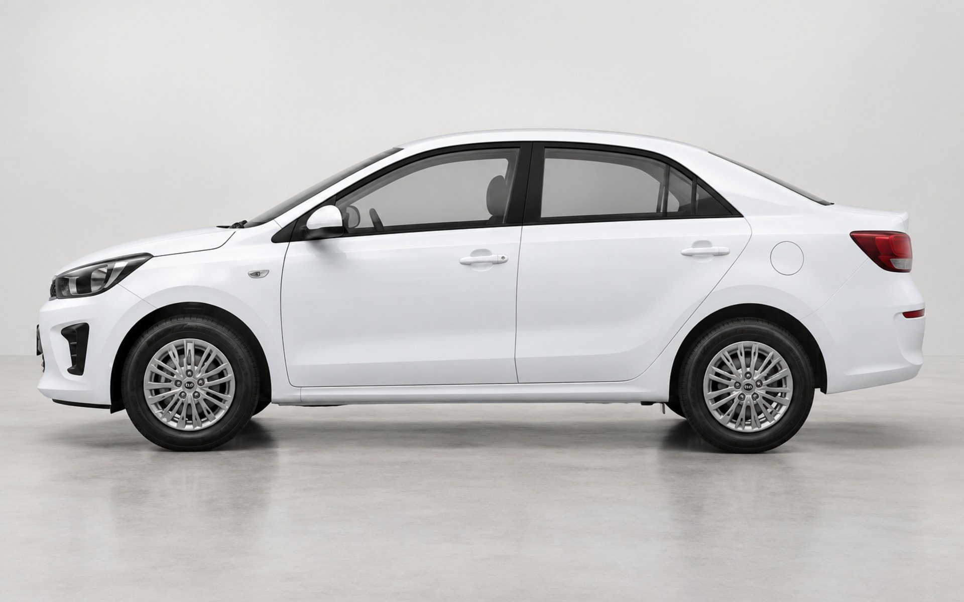 Kia Pegas image 1
