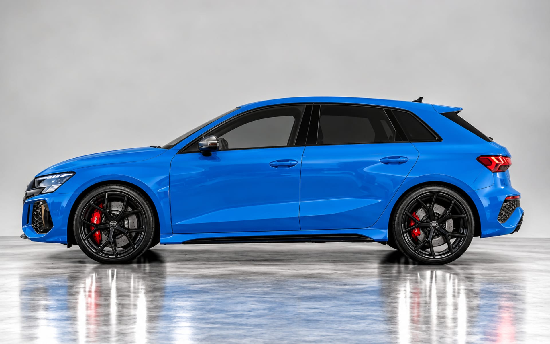 RS3 Sportback - image 1