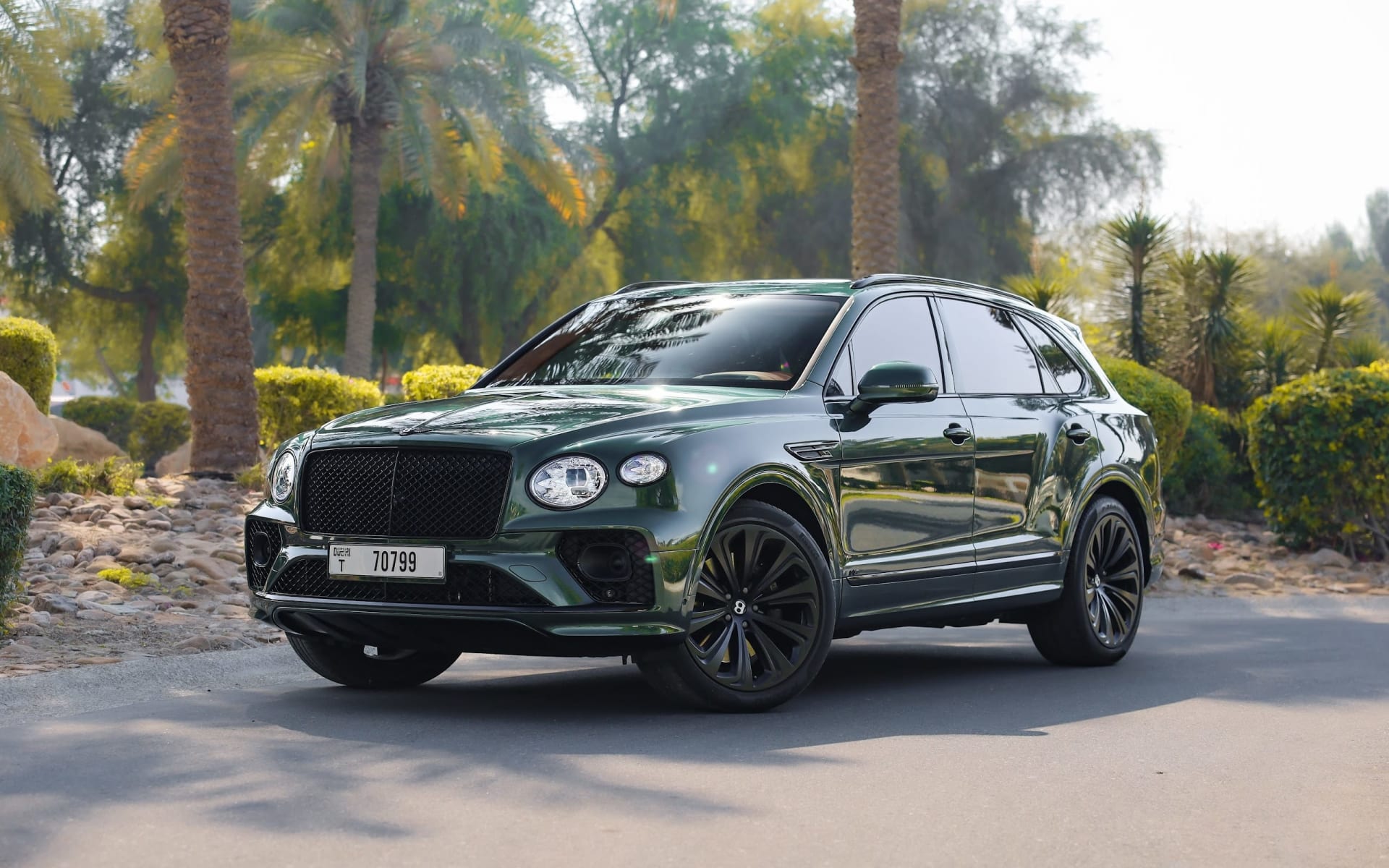 Bentley Bentayga 2025 for rent in Dubai photo 3