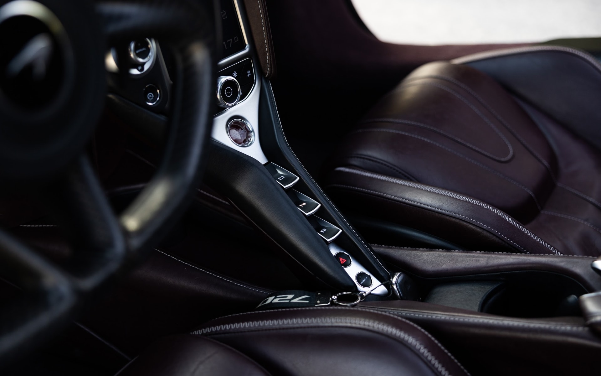 McLaren 720S 2023 for rent in Dubai photo 9