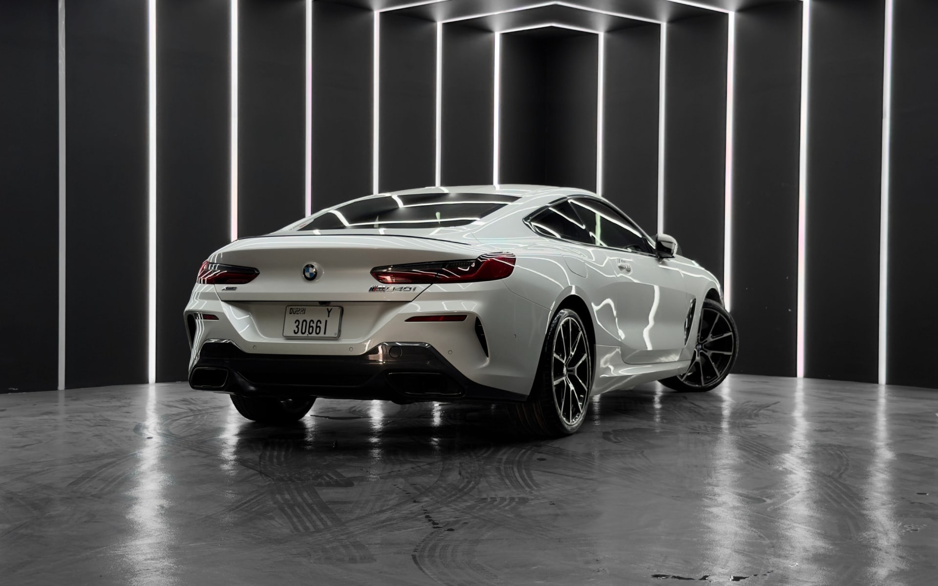 BMW 840i 2024 thumbnail 3