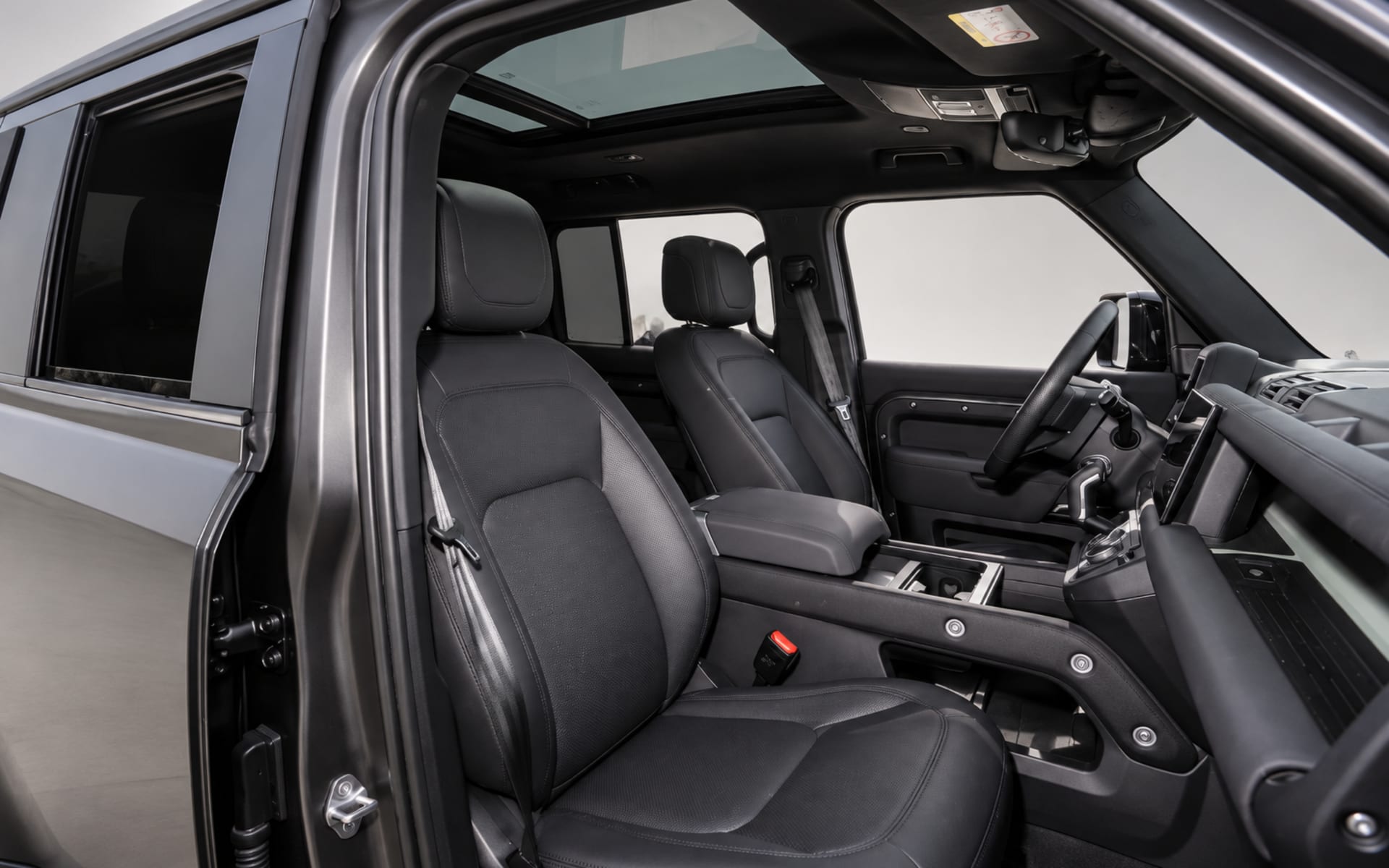 Land Rover Defender 110 2024 for rent in Dubai photo 4