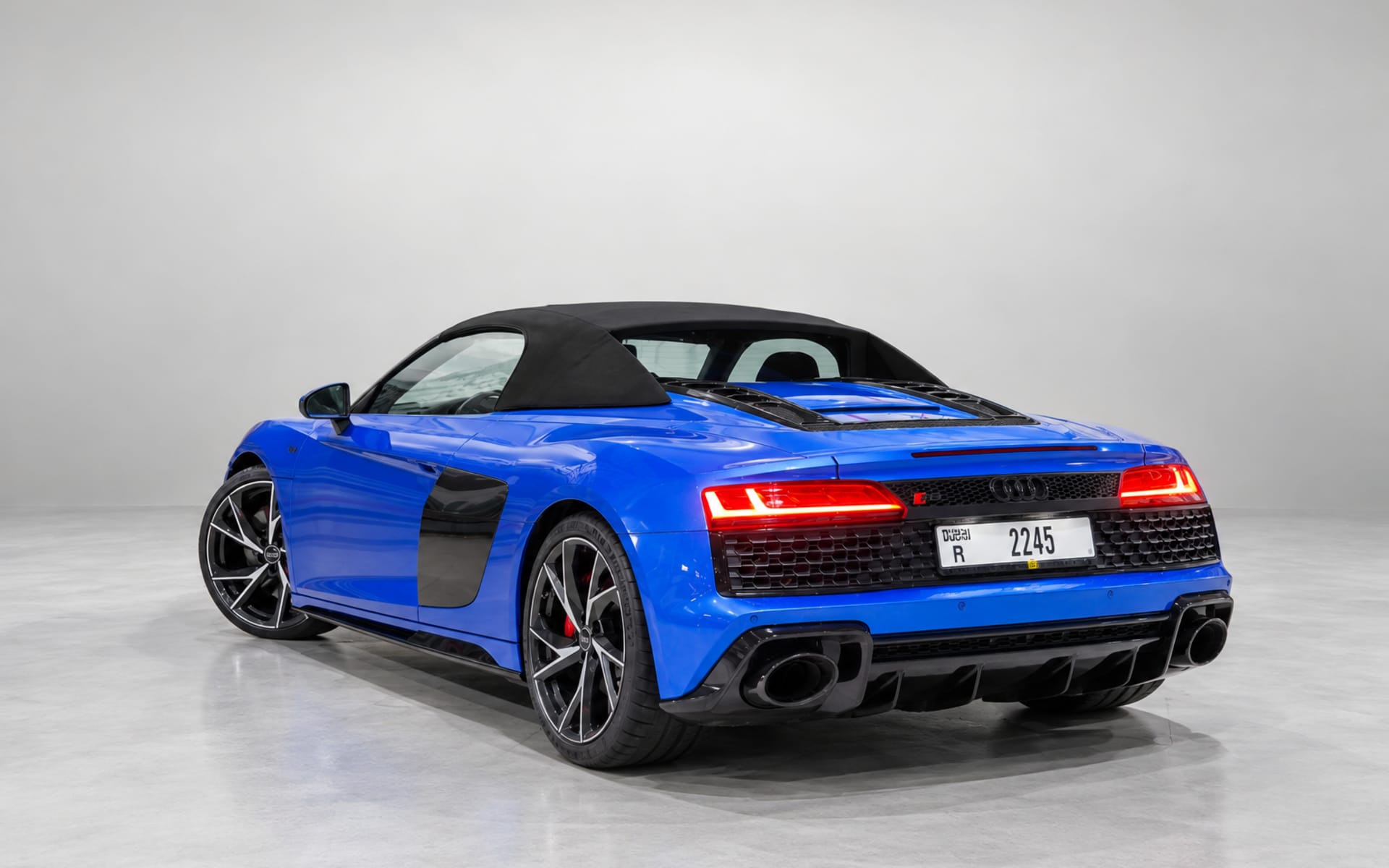 Audi R8 Spyder (V10) 2024 for rent in Dubai photo 3