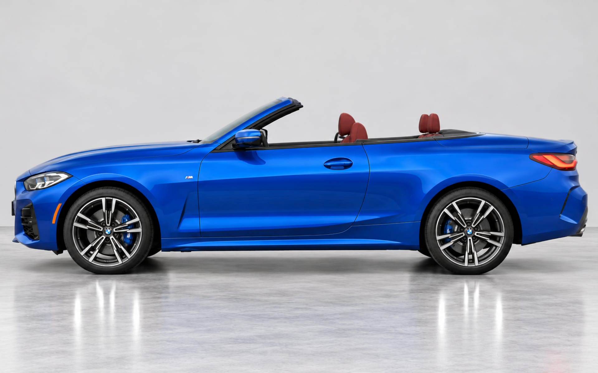 BMW 420i Convertible 2024 for rent in Dubai photo 2