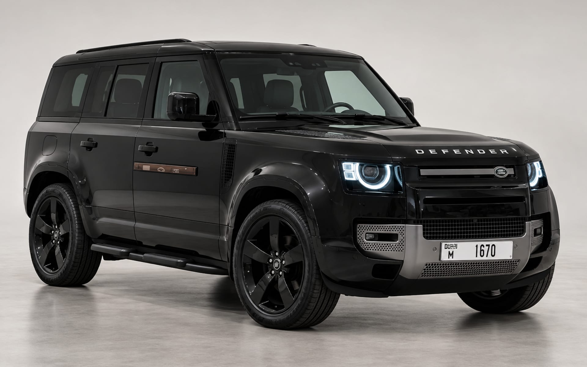 Land Rover Defender 110 2025 - image 1