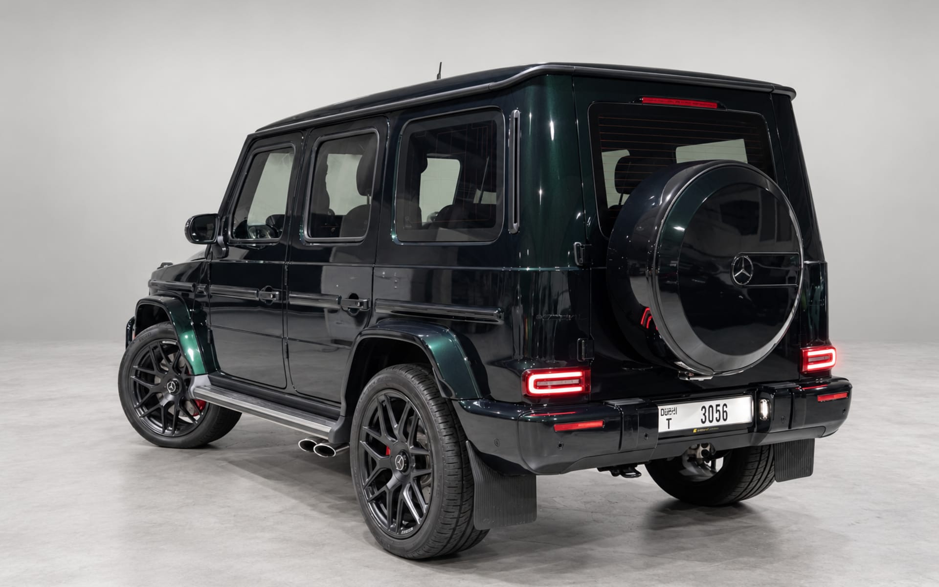 Mercedes-Benz G 63 AMG Night Package 2022 for rent in Dubai photo 3