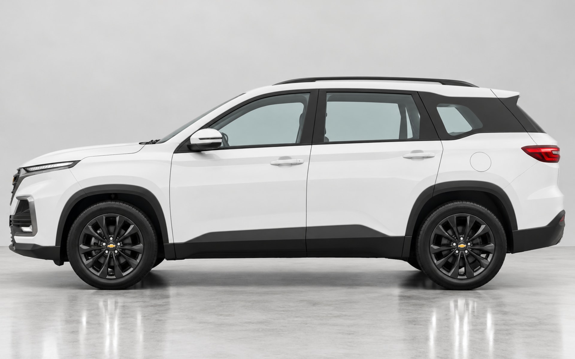 Chevrolet Captiva 2025 for rent in Dubai photo 2