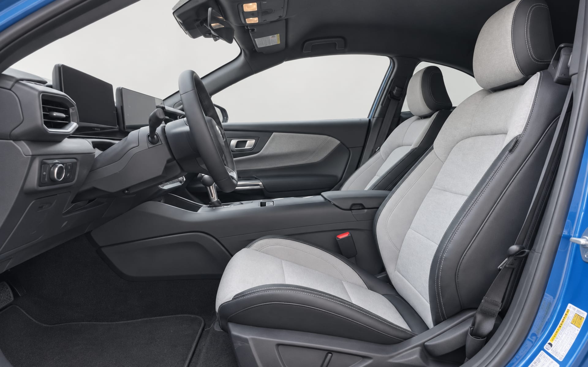 Ford Mustang Convertible 2024 for rent in Dubai photo 4