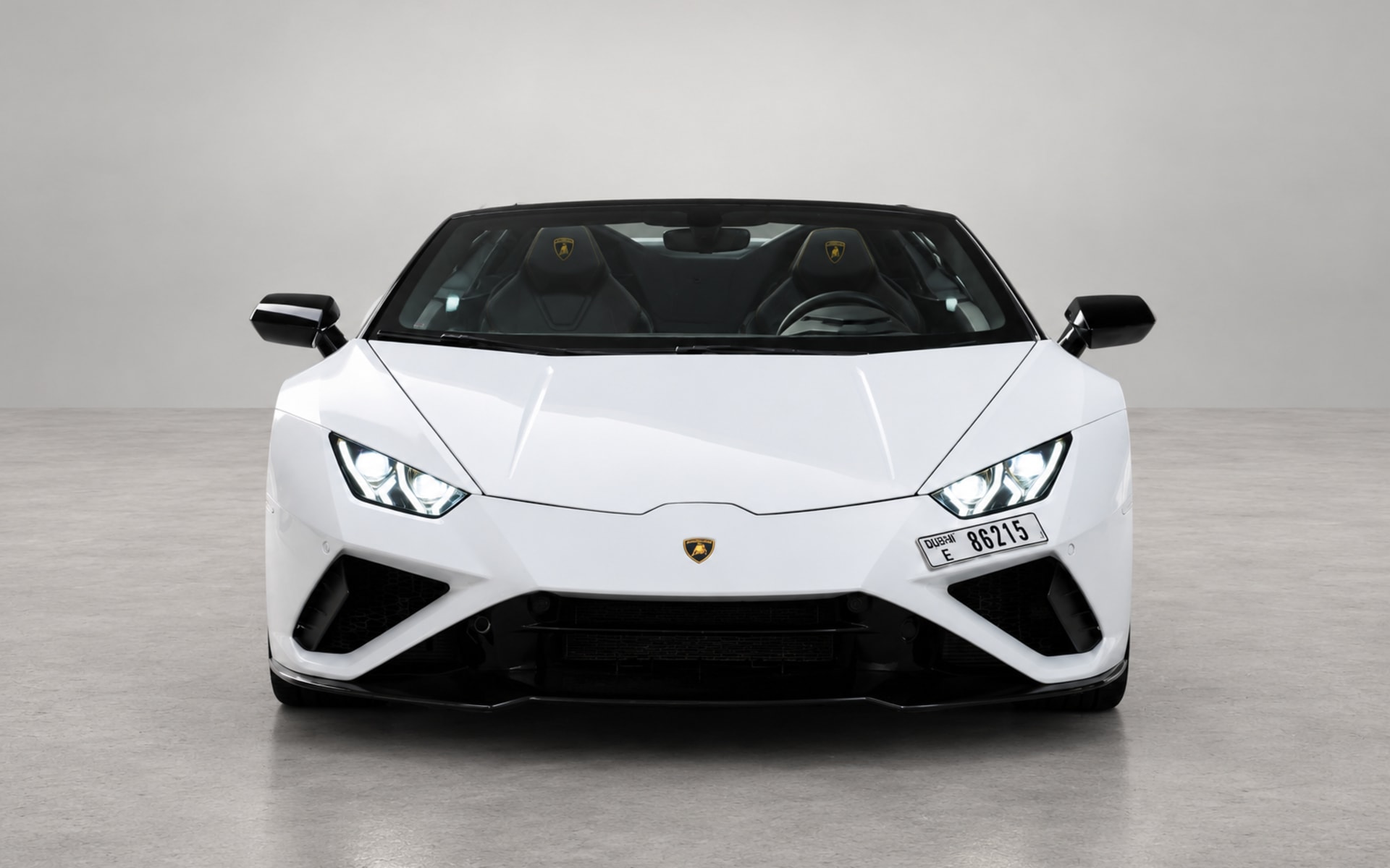 Lamborghini Huracan Evo 2023 for rent in Dubai photo 4