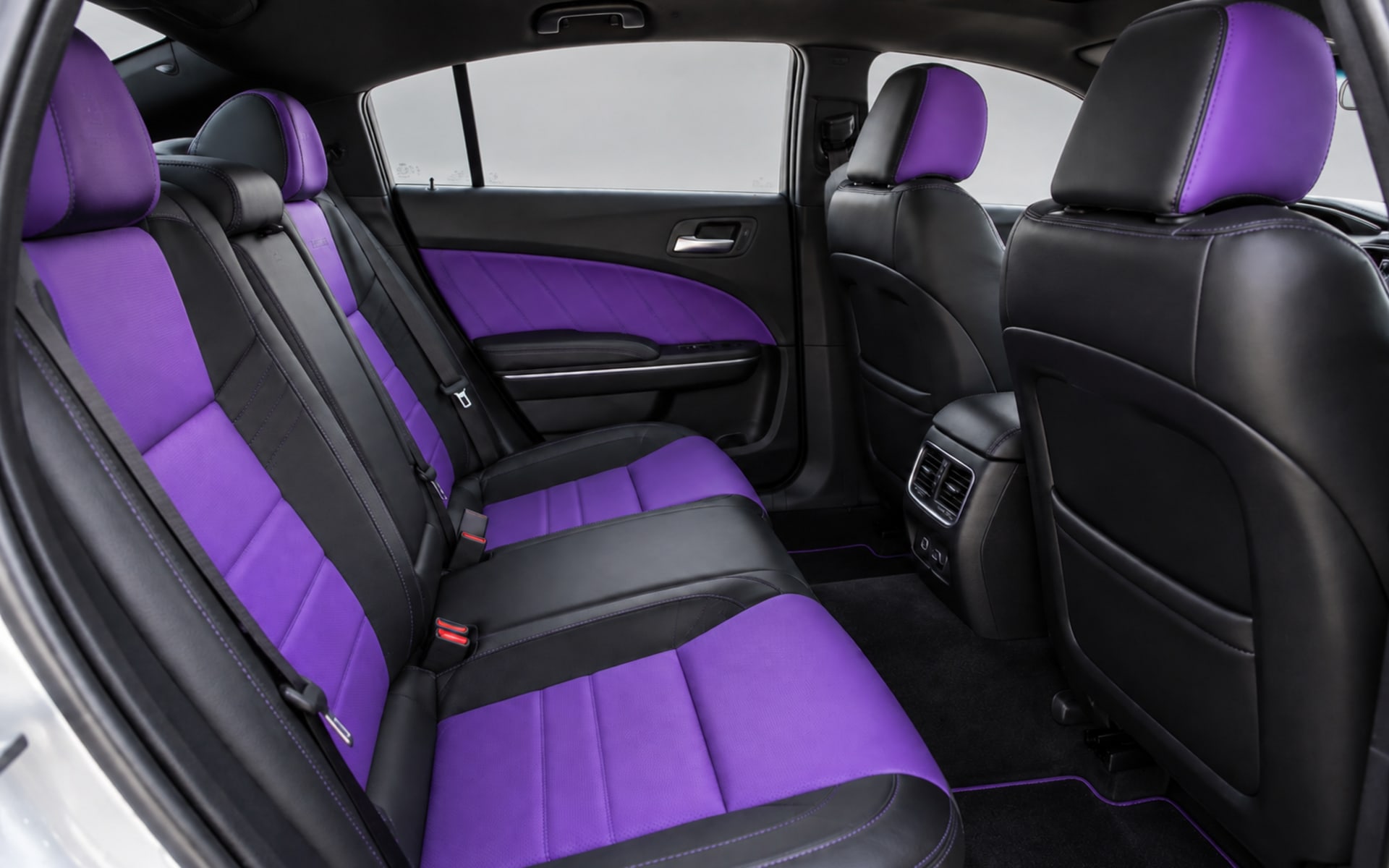 Dodge Charger 2022 for rent in Dubai photo 6