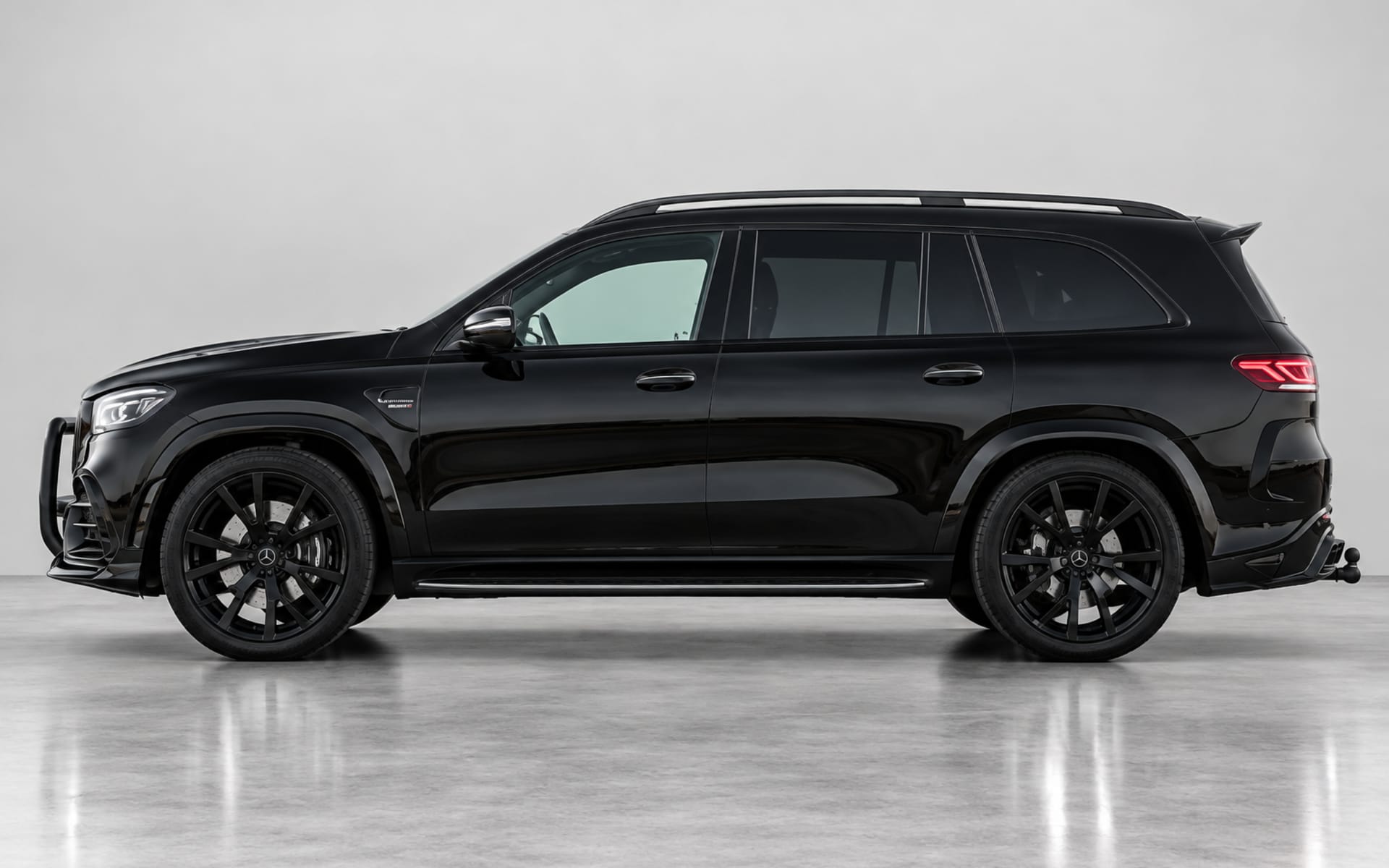 Mercedes-Benz Maybach GLS 600 Mansory P600 2024 for rent in Dubai photo 2