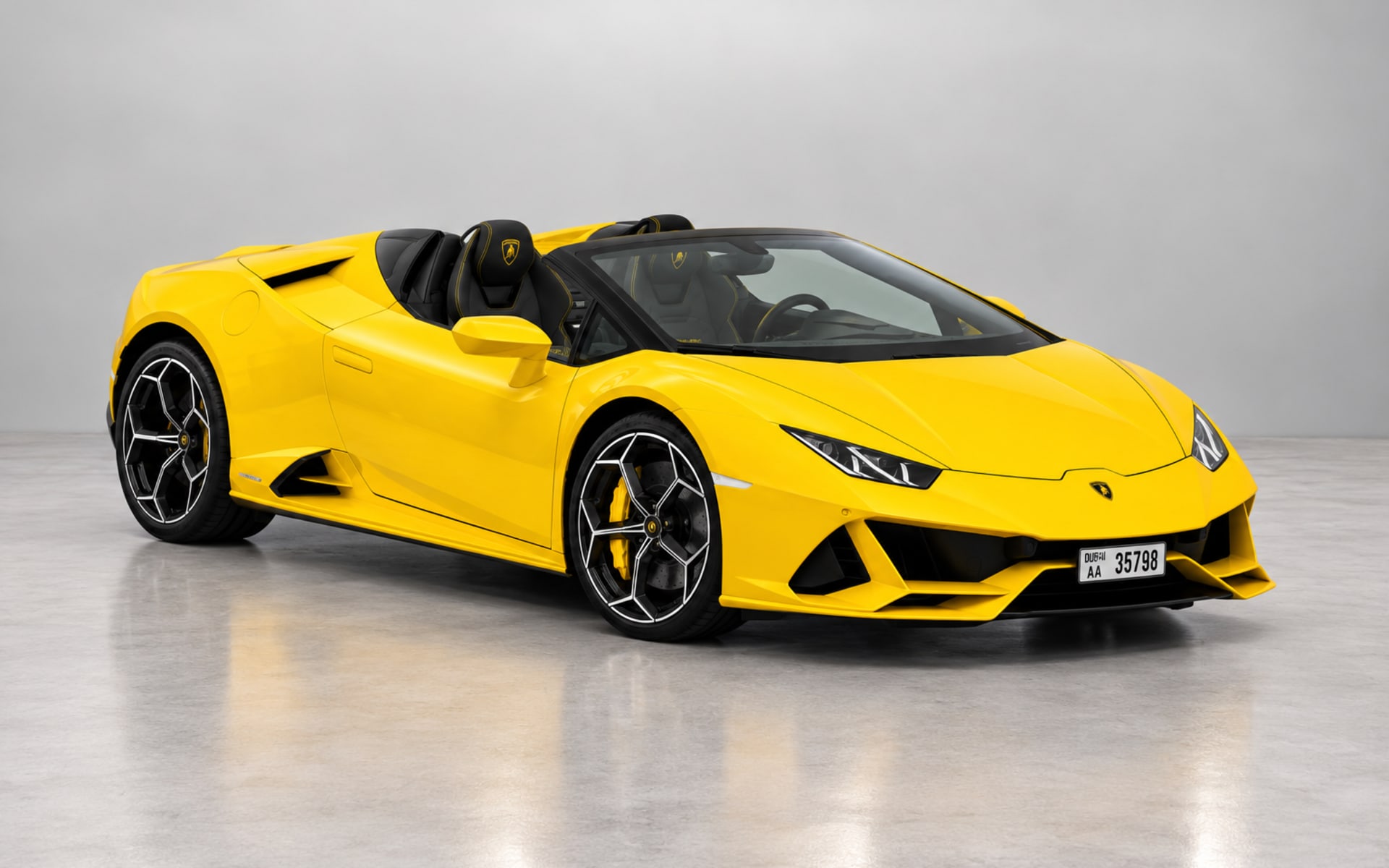 Lamborghini Huracan EVO Spyder 2024 for rent in Dubai