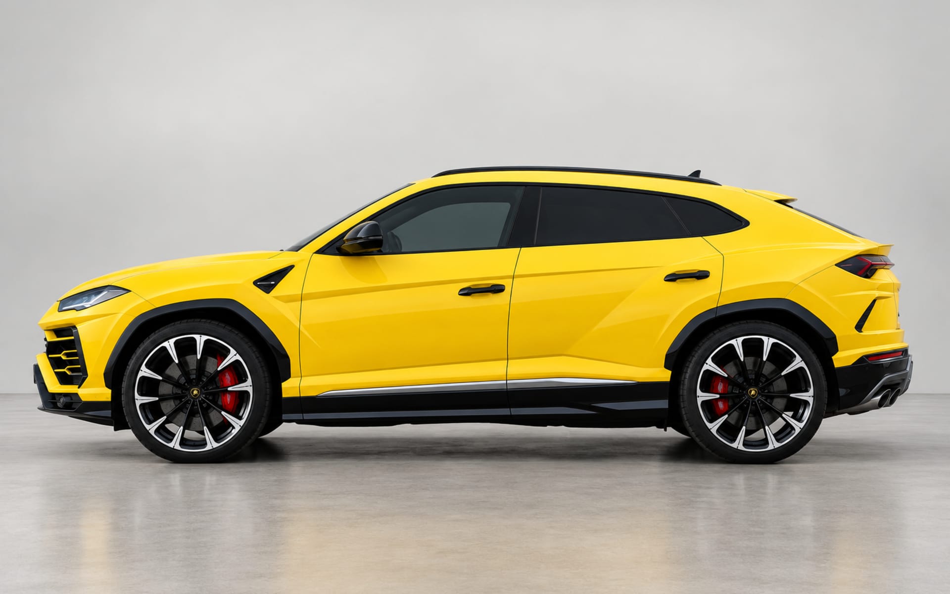 Lamborghini Urus 2023 for rent in Dubai photo 2