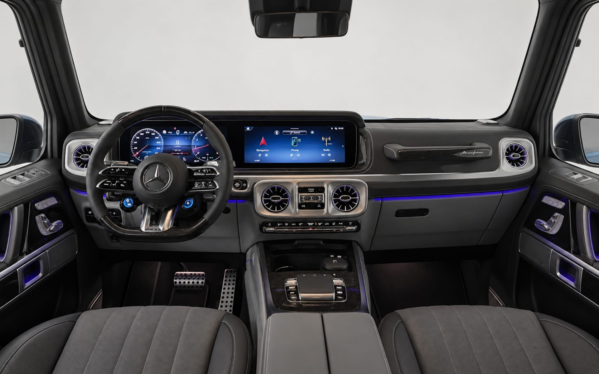 Mercedes-Benz G 63 AMG Night Package 2025 for rent in Dubai photo 4