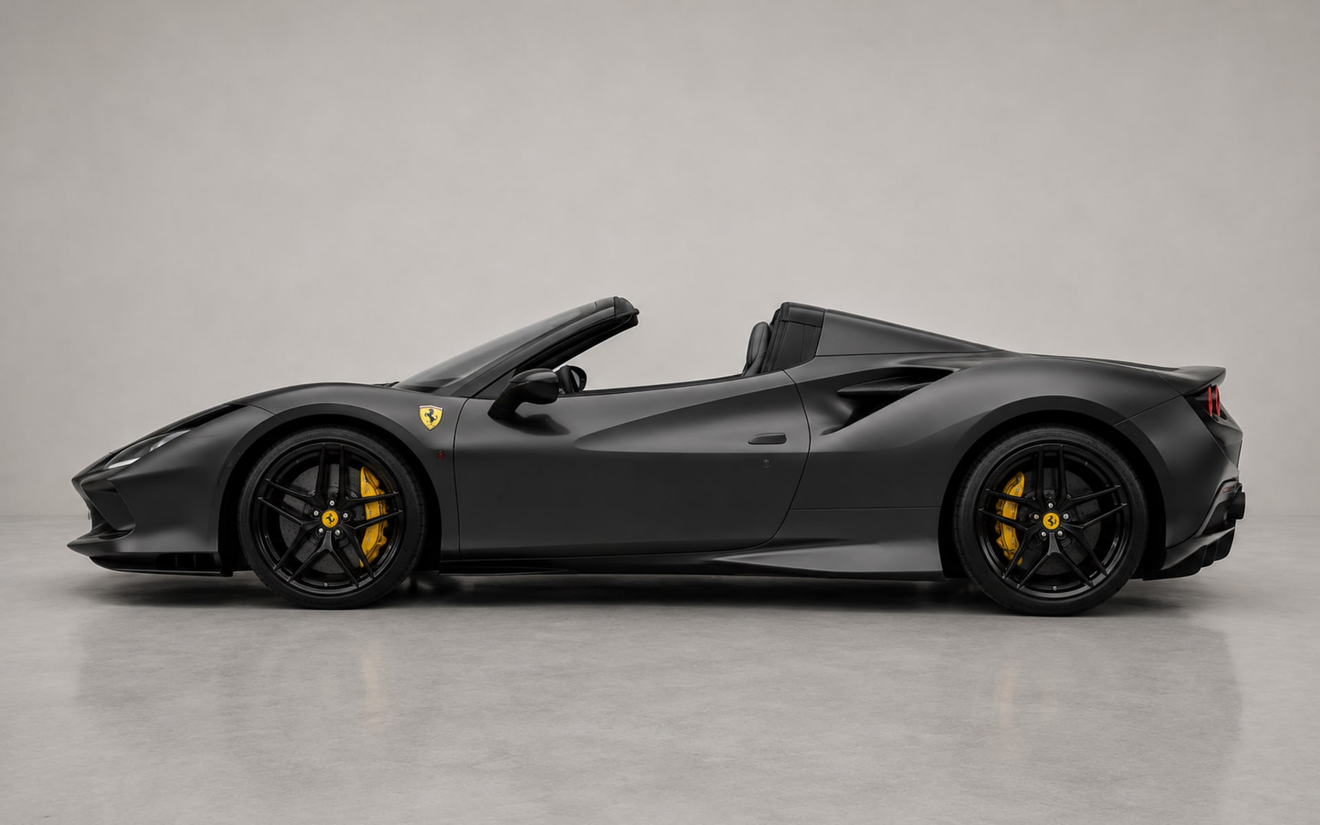 Ferrari F8 2023 thumbnail 3