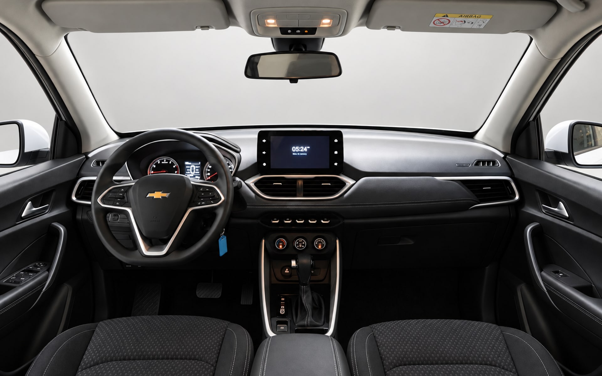 Chevrolet Captiva 2023 for rent in Dubai photo 4