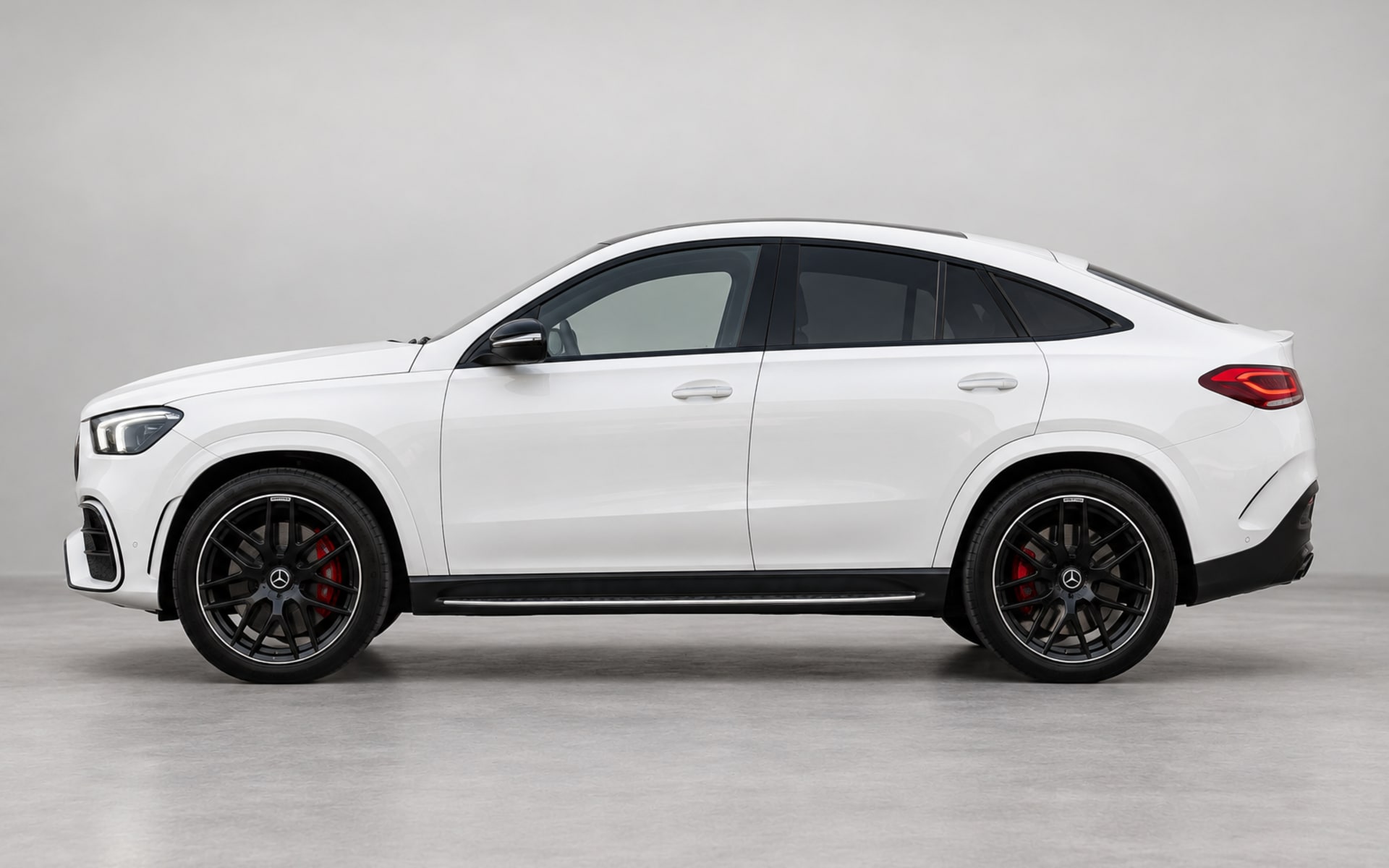 Mercedes-Benz GLE 63 AMG 2021 for rent in Dubai photo 2