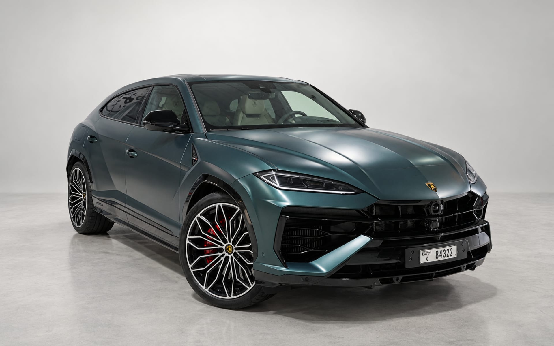 Lamborghini Urus SE (Hybrid) 2026 for rent in Dubai