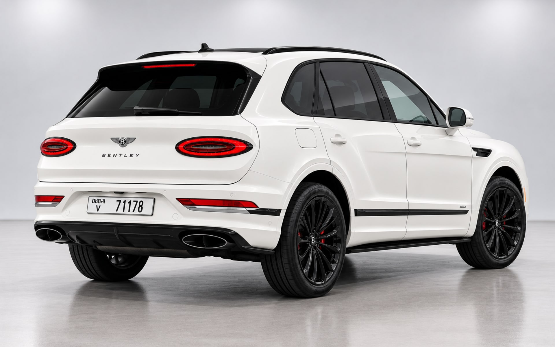 Bentley Bentayga 2022 for rent in Dubai photo 3