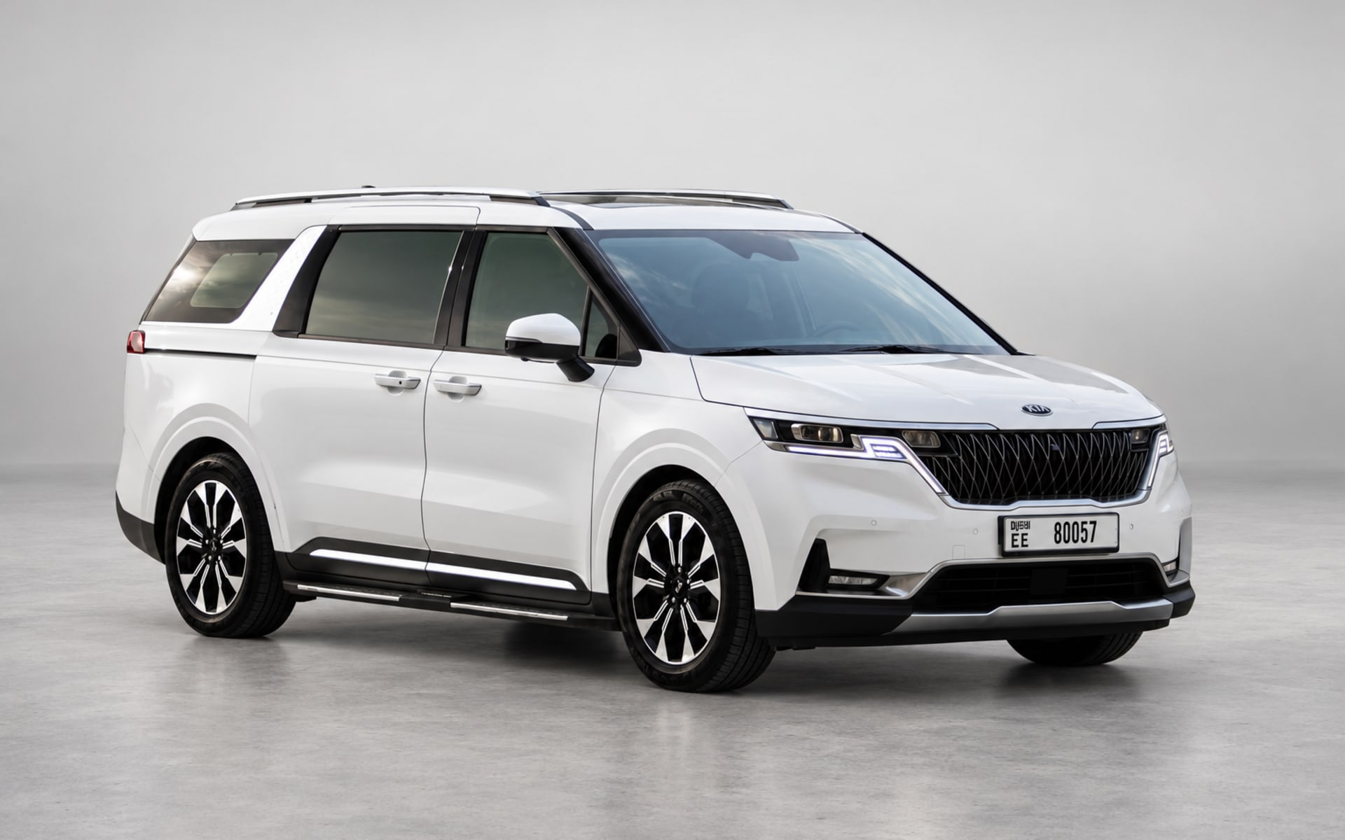 Kia Carnival 2021 for rent in Dubai