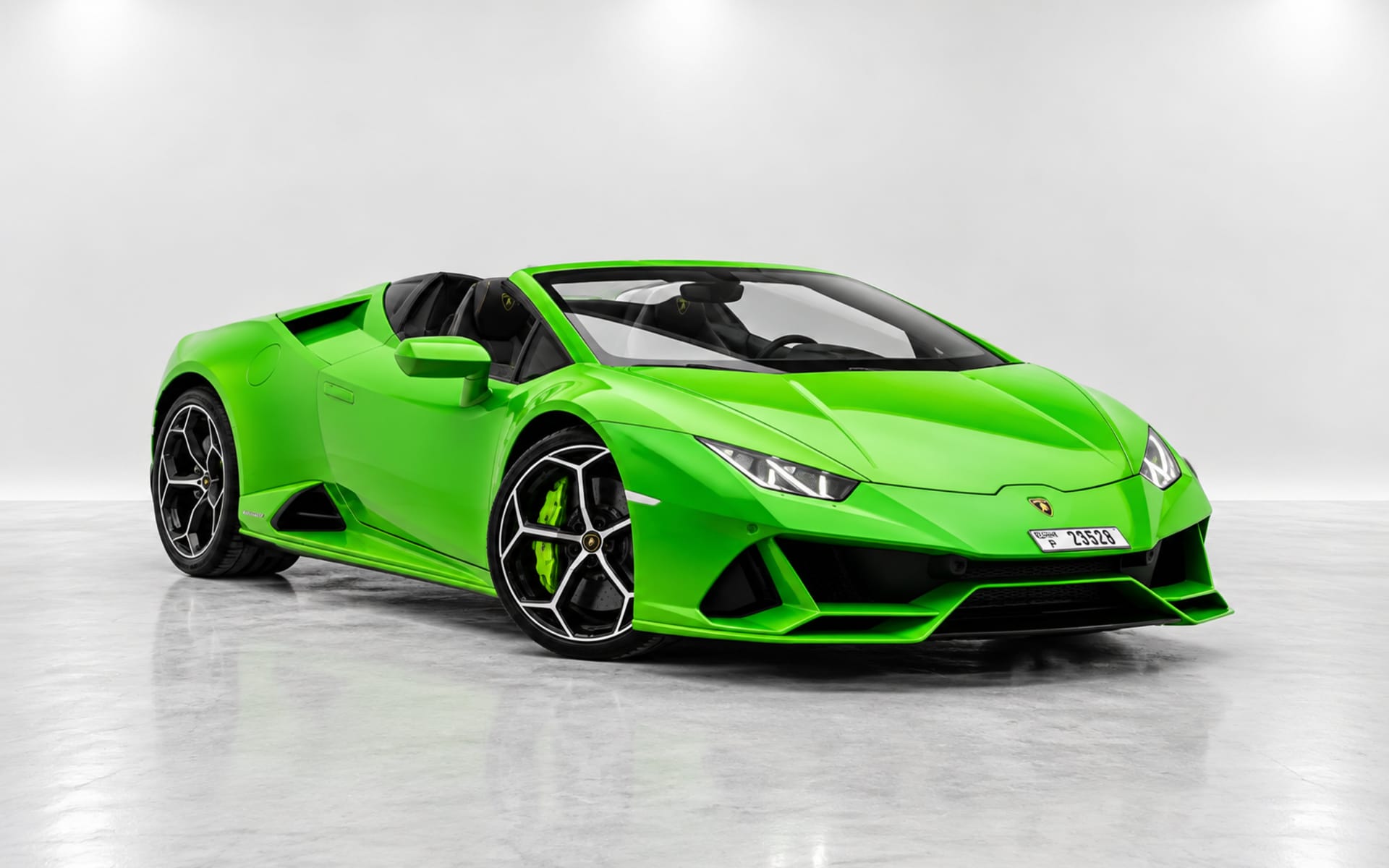 Lamborghini Huracan EVO Spyder 2024 - image 1
