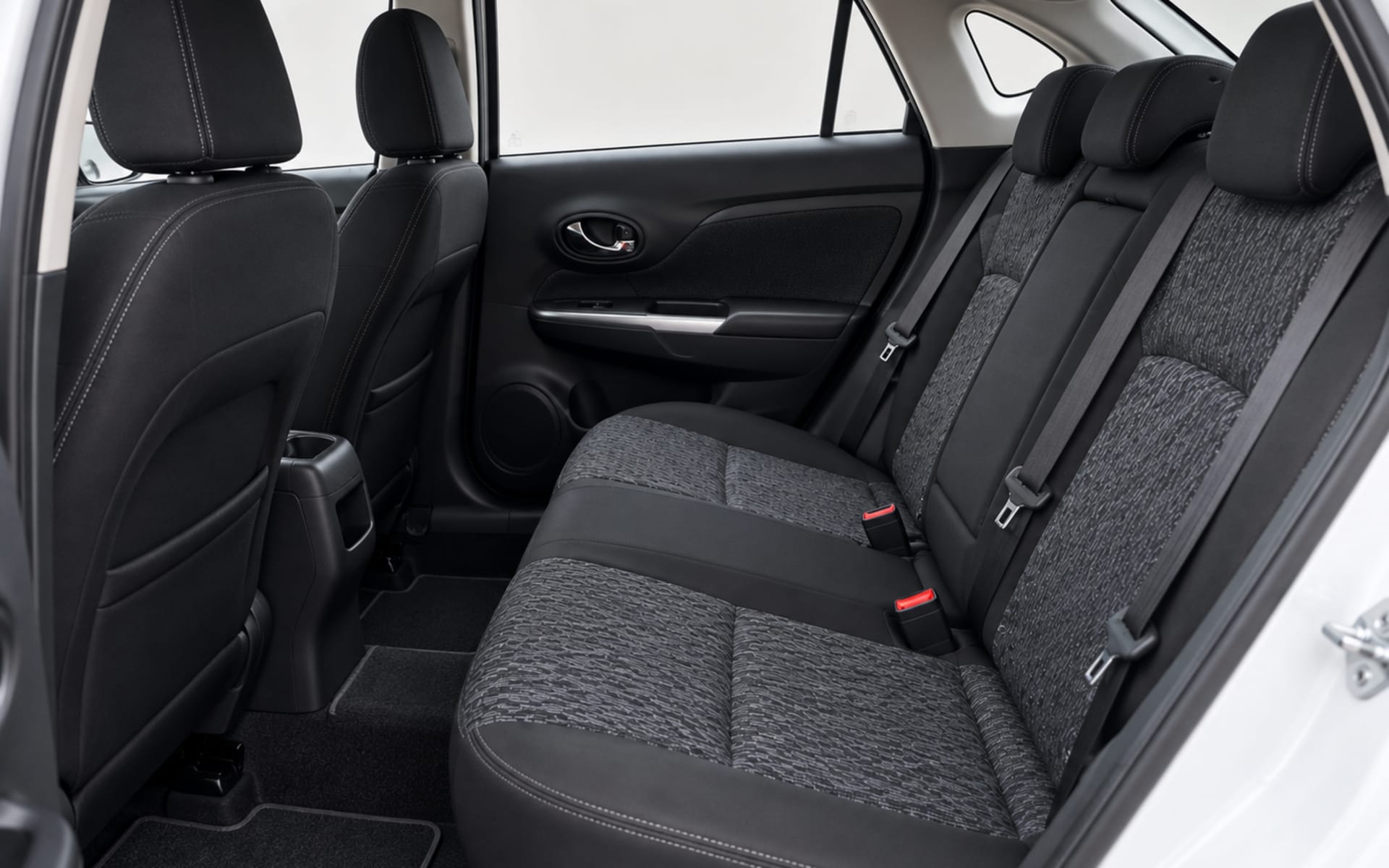 Nissan Sunny 2024 for rent in Dubai photo 5
