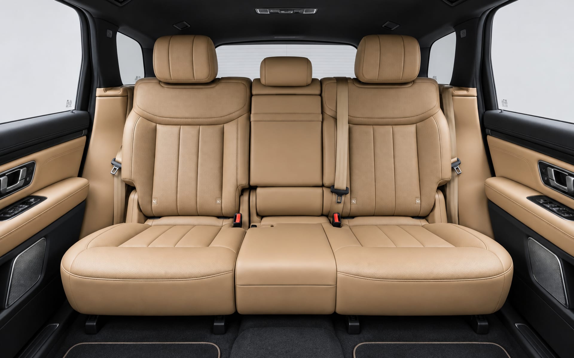 Land Rover Range Rover HSE 2023 for rent in Dubai photo 5