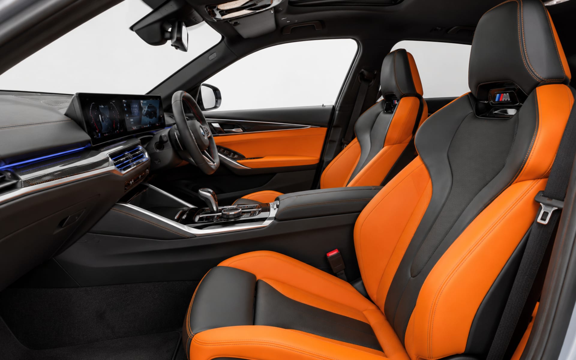 BMW M5 2025 for rent in Dubai photo 4