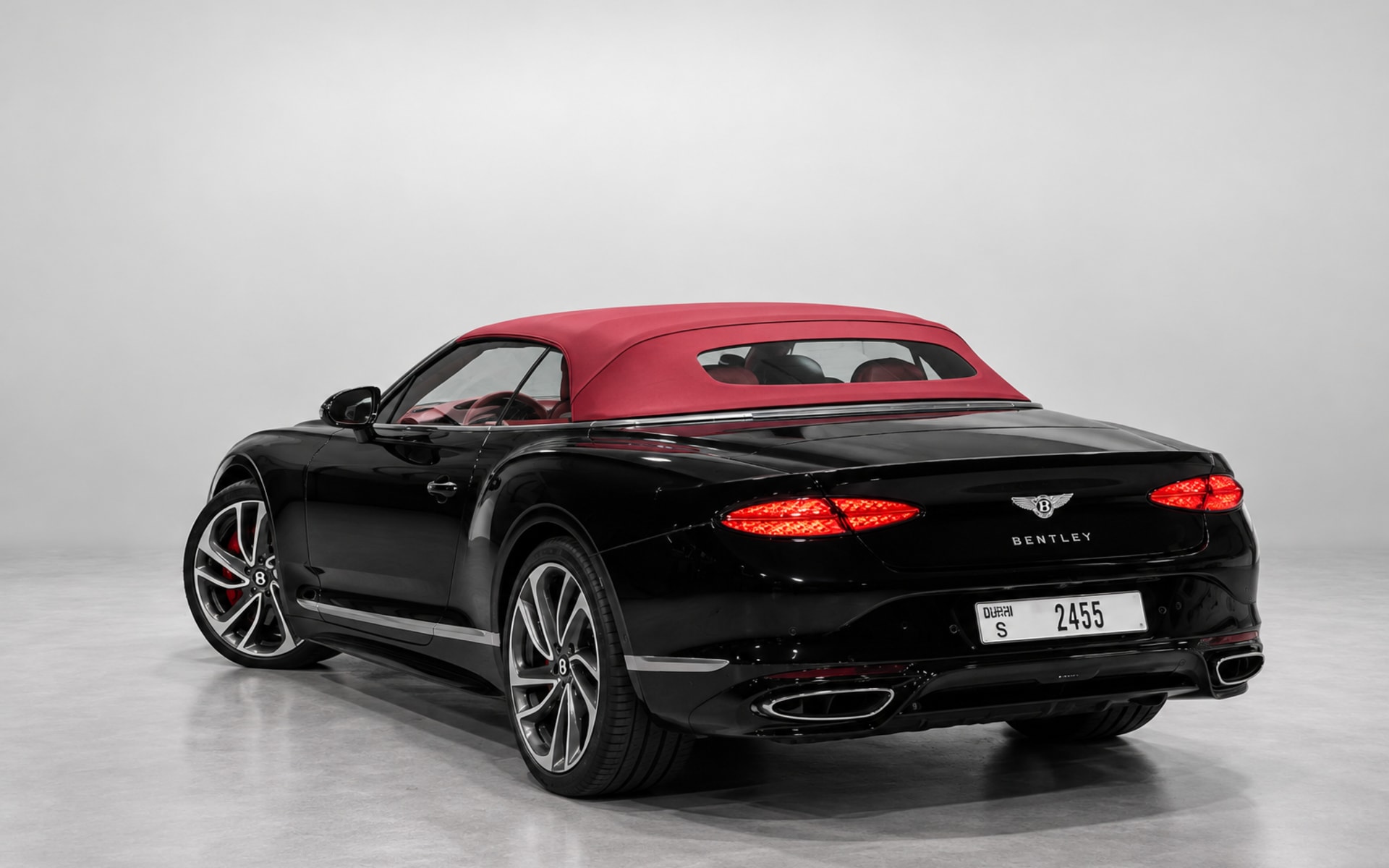 Bentley GTC First Edition Speed (Hybrid) 2025 for rent in Dubai photo 3
