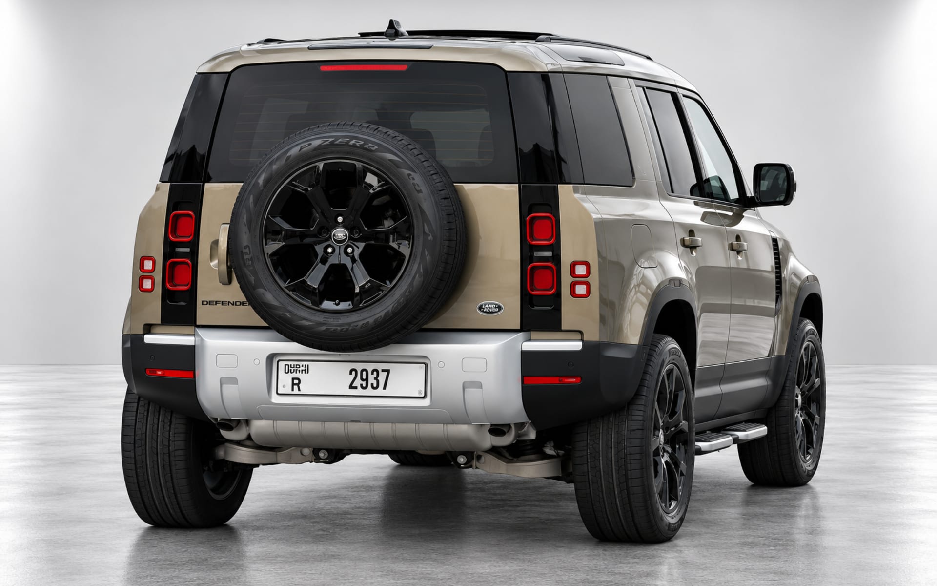 Land Rover Defender 90 2023 for rent in Dubai photo 3