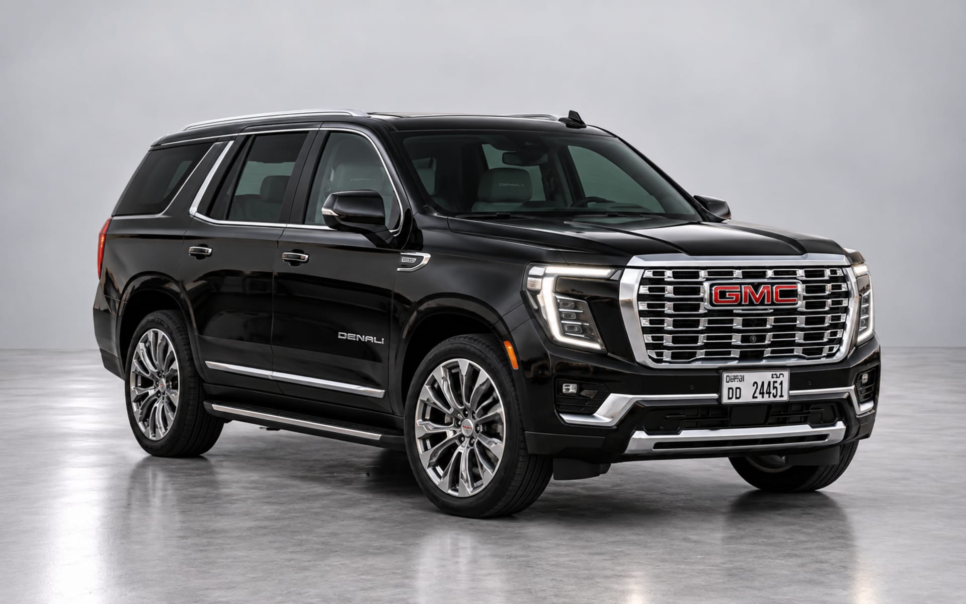 GMC Yukon Denali image 1