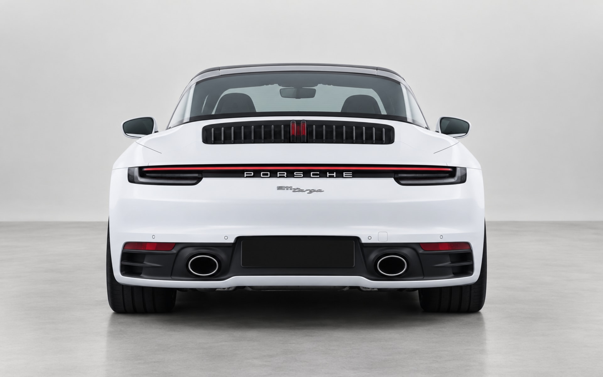 Porsche 911 Carrera 2025 for rent in Dubai photo 3