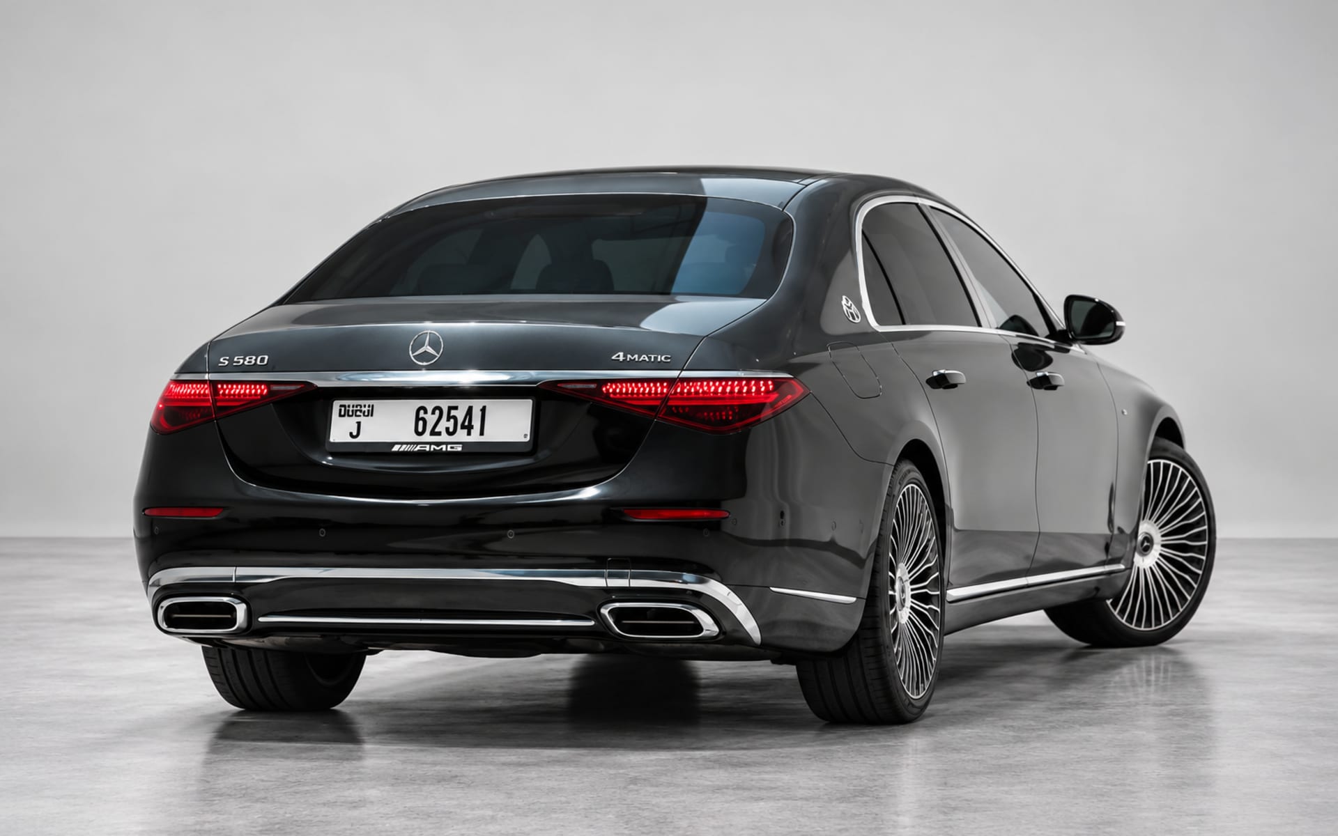Mercedes-Benz Maybach S 680 2025 for rent in Dubai photo 3