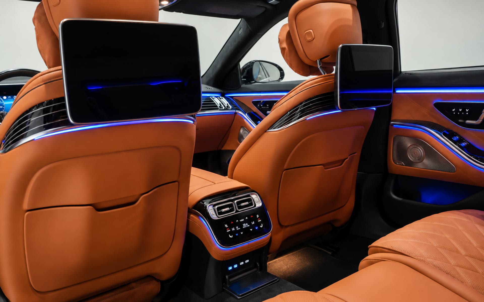 Mercedes-Benz S 500 4MATIC (Hybrid) 2025 for rent in Dubai photo 7