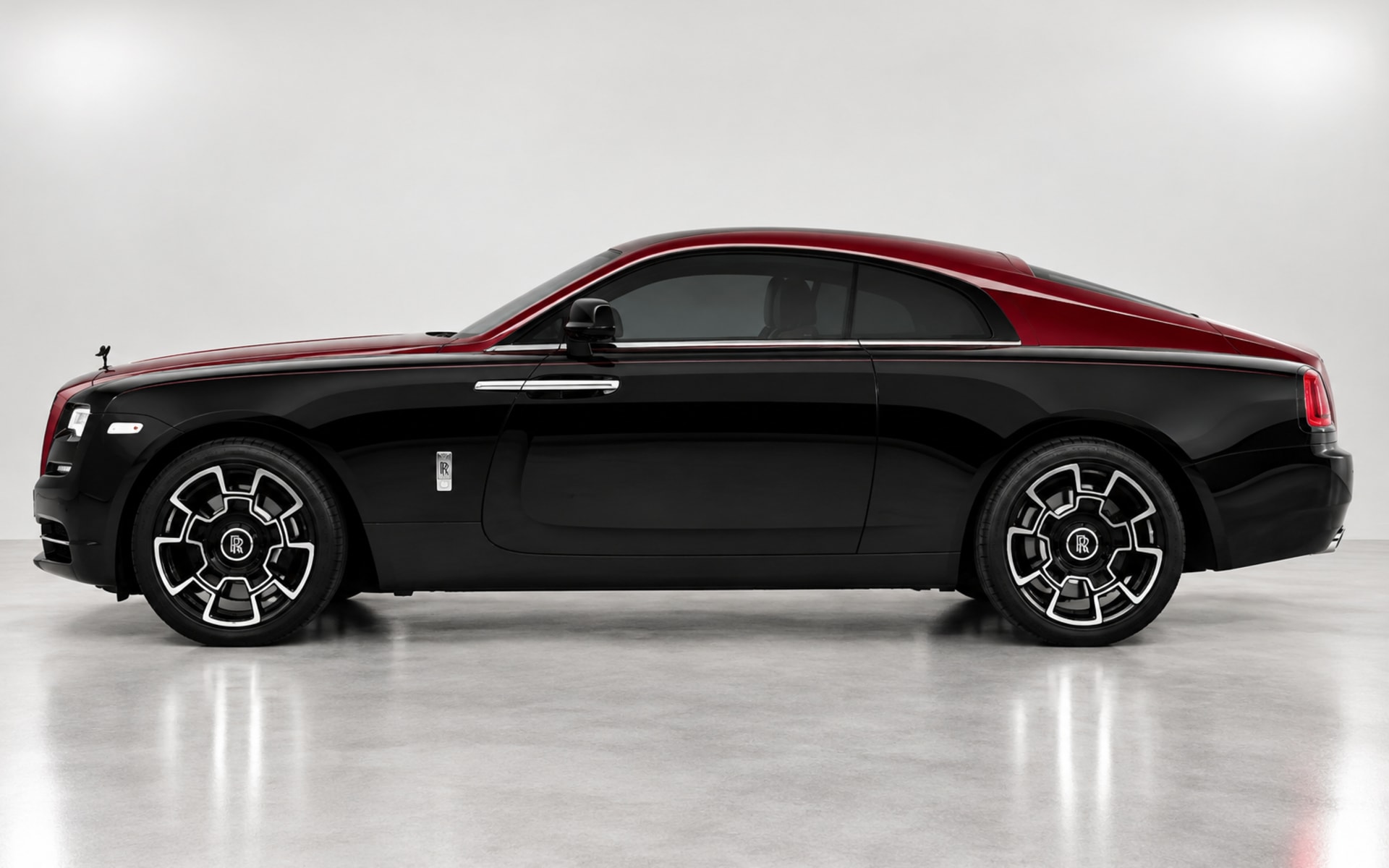 Rolls-Royce Wraith 2025 for rent in Dubai photo 2