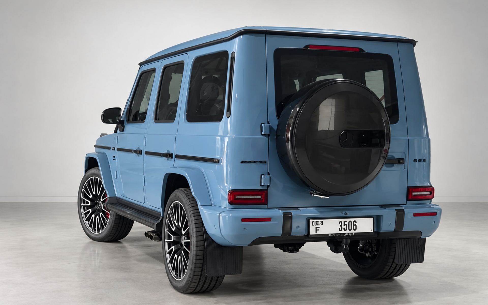 Mercedes-Benz G 63 AMG Night Package 2025 for rent in Dubai photo 3