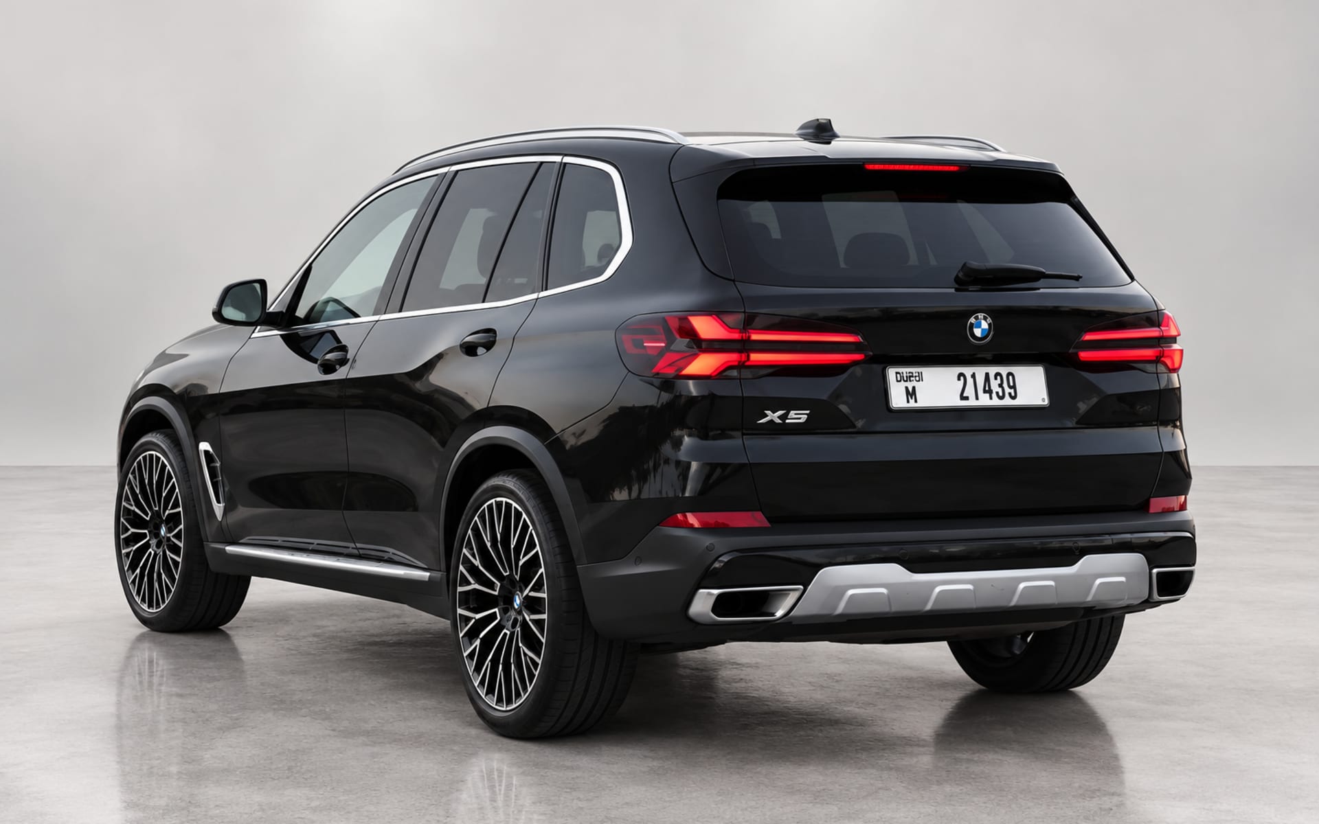 BMW X5 xDrive40i 2024 for rent in Dubai photo 3