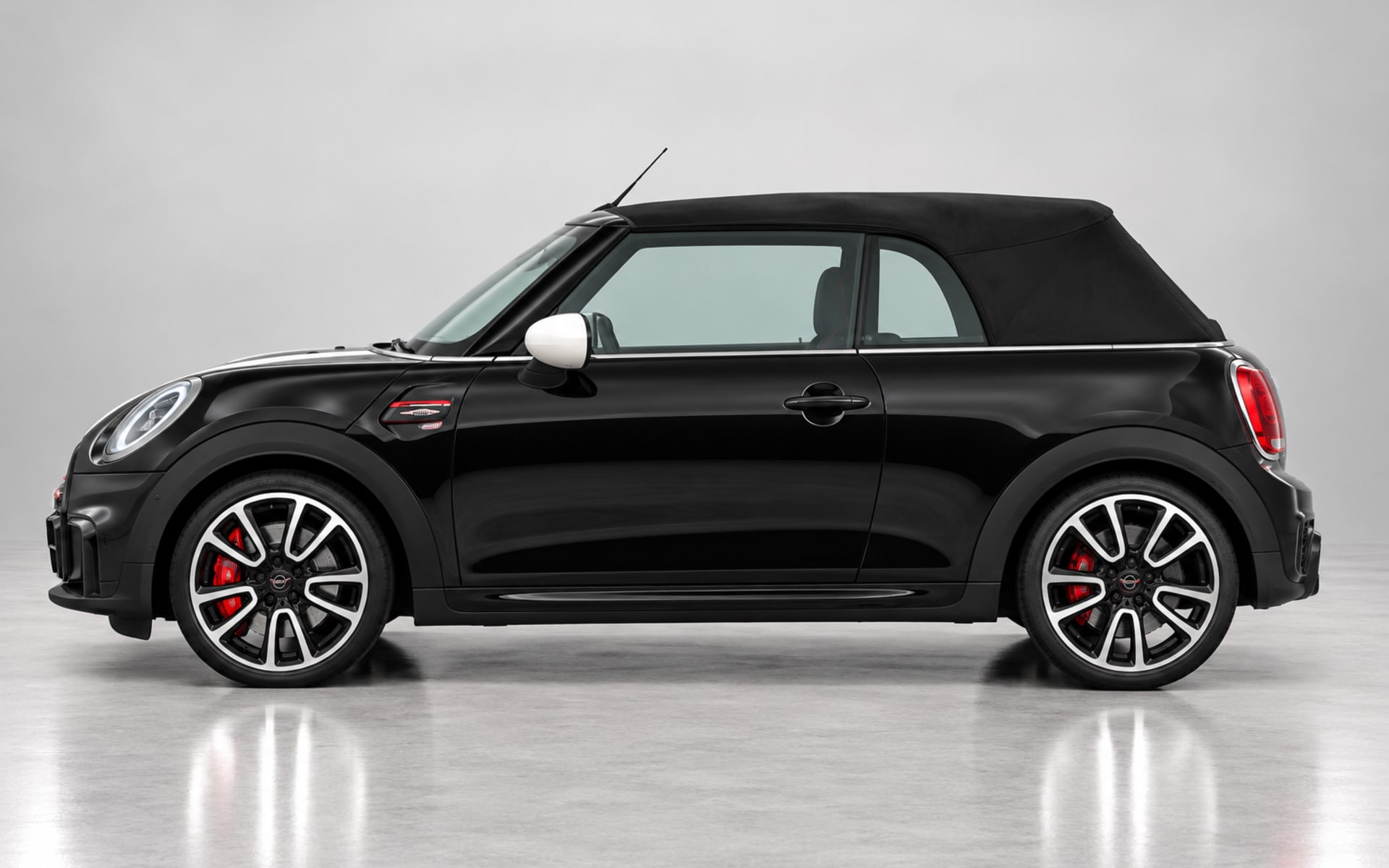 Mini Cooper 2022 for rent in Dubai photo 2