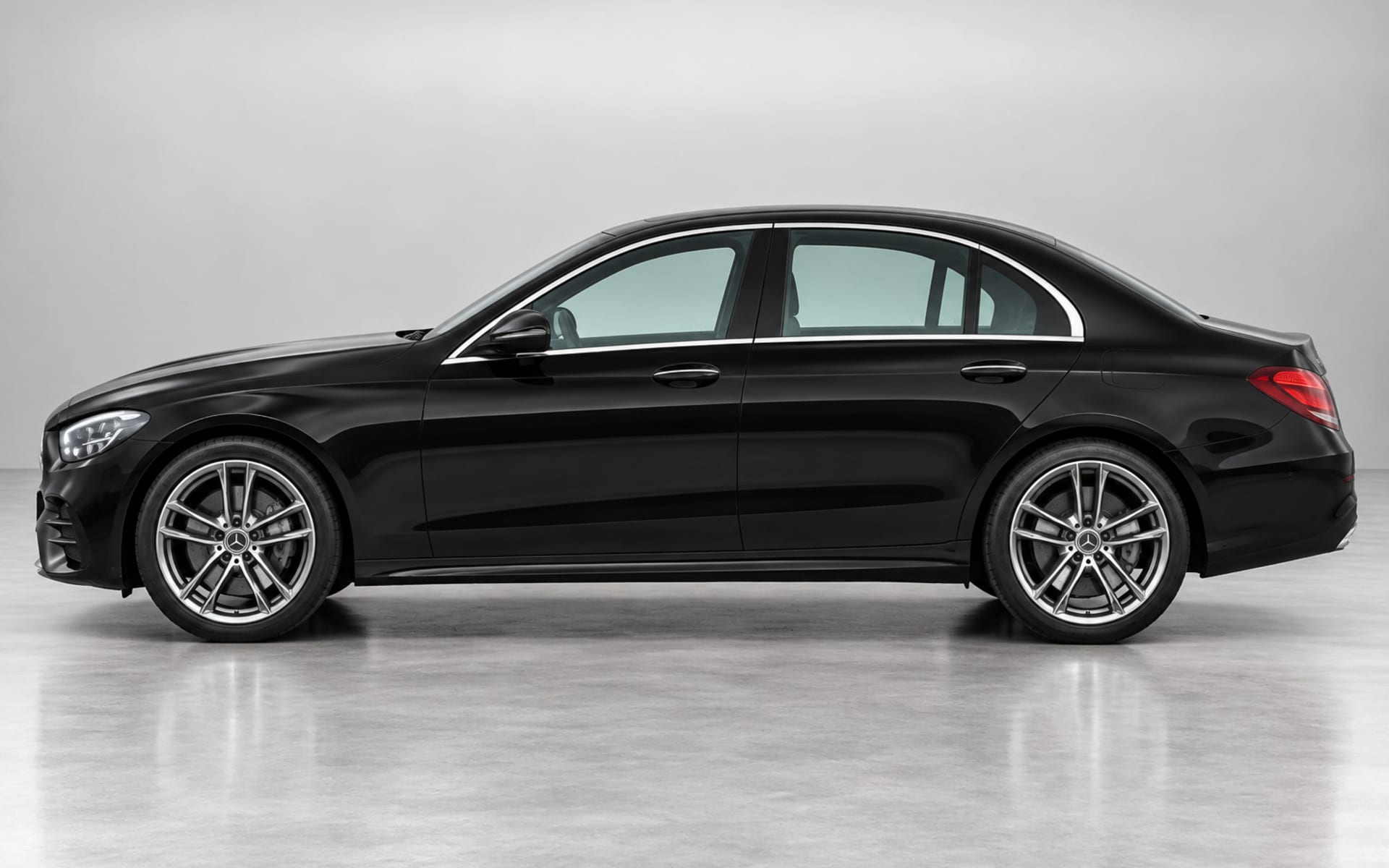 Mercedes-Benz E 350 2024 for rent in Dubai photo 2