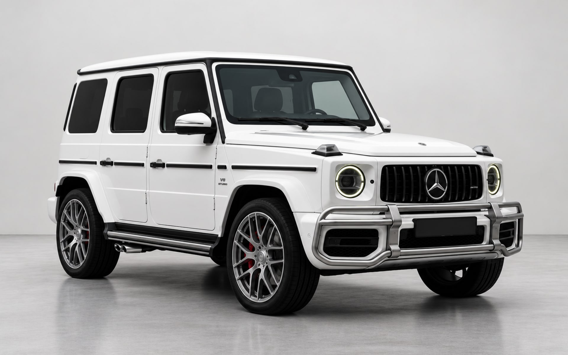 Mercedes-Benz G 63 AMG 2025 - image 1