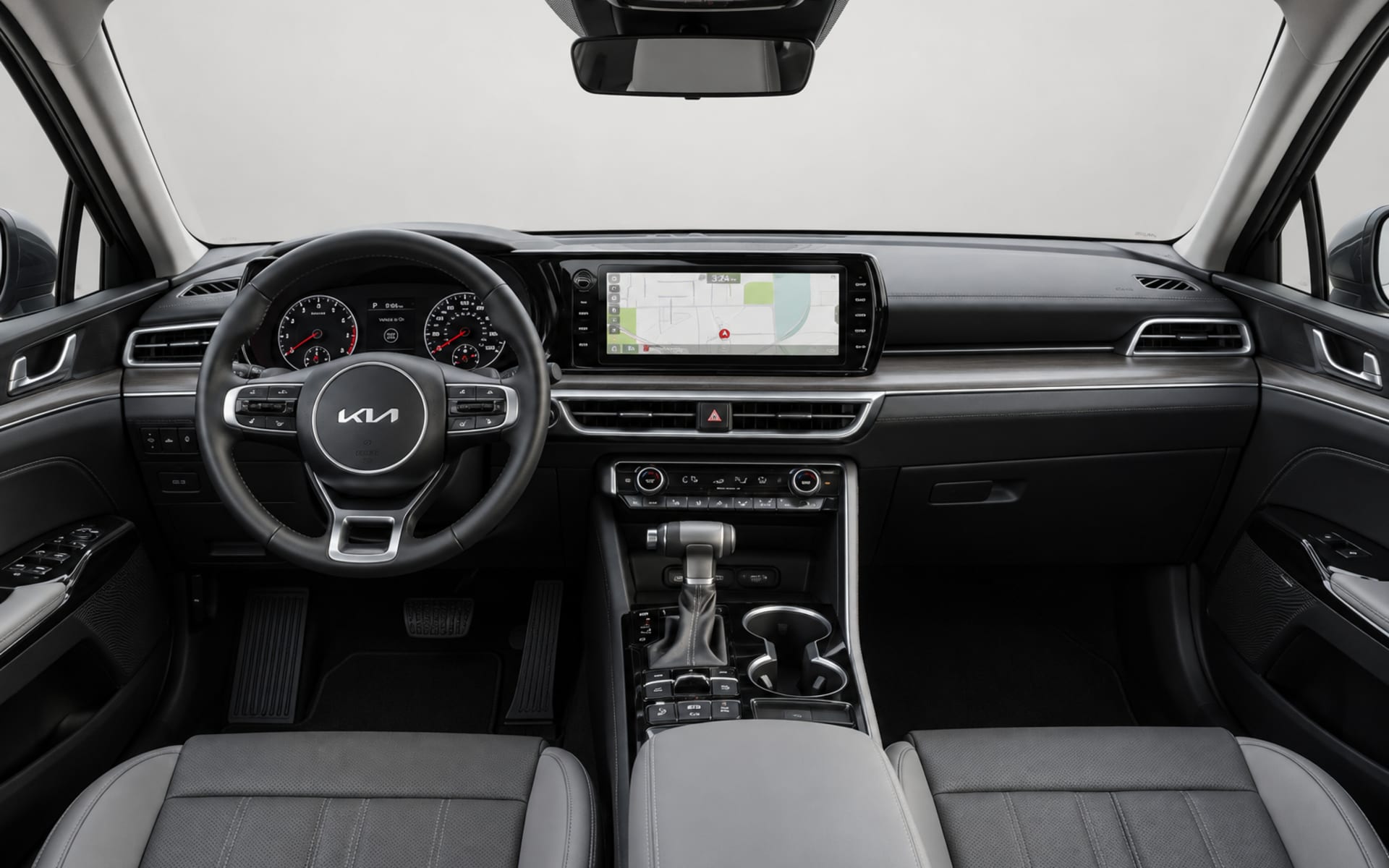 Kia K5 2023 for rent in Dubai photo 4