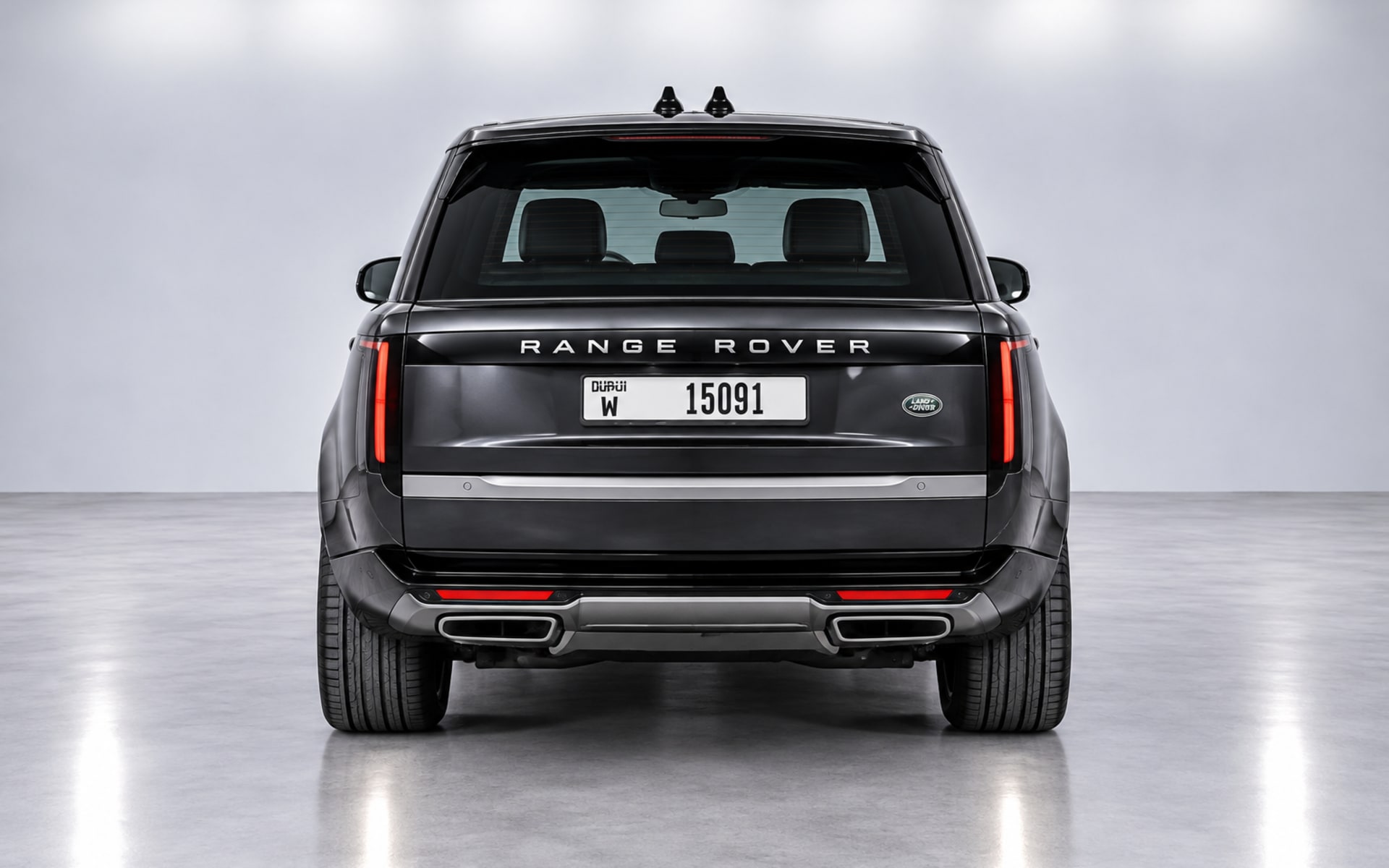 Land Rover Range Rover Vogue HSE 2023 for rent in Dubai photo 3