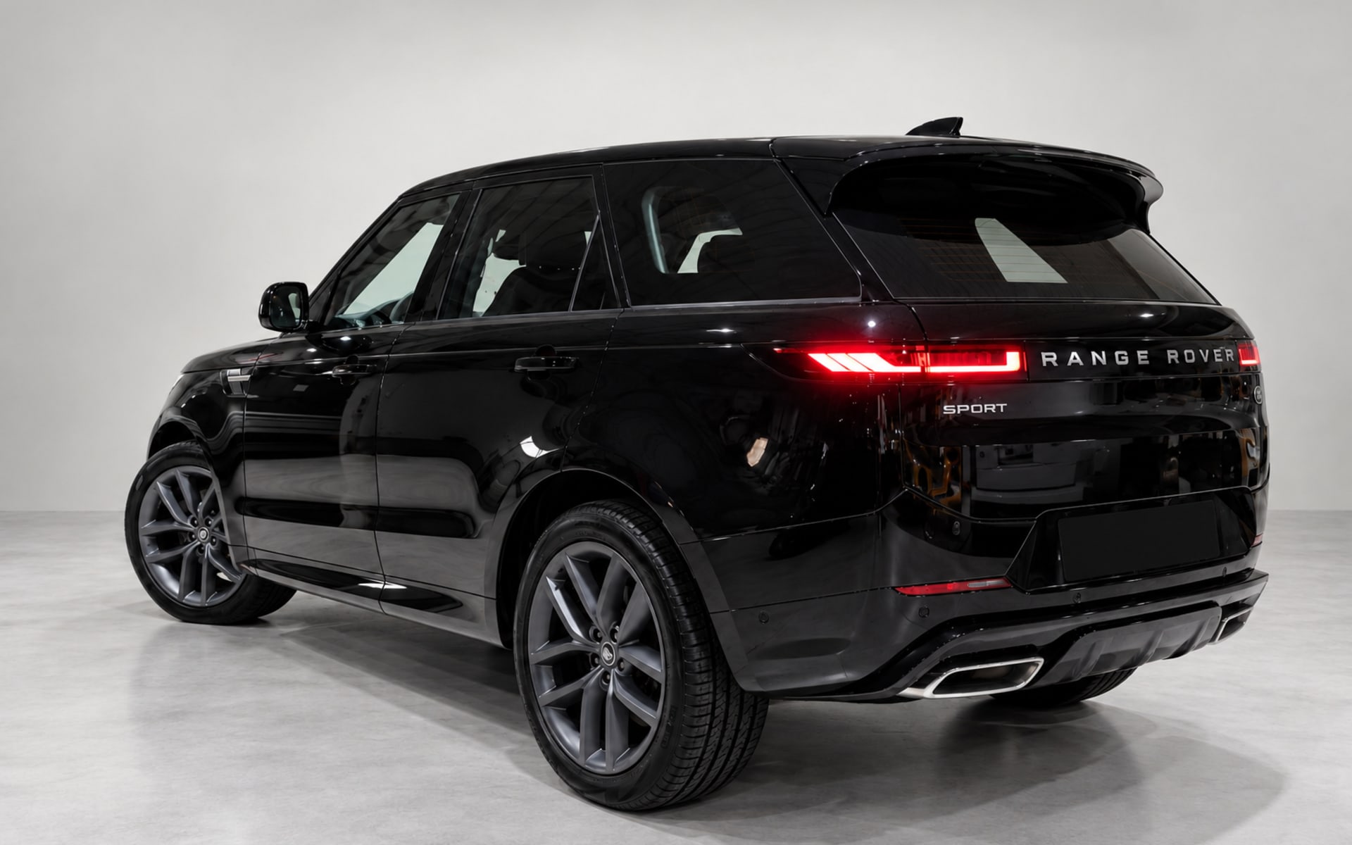 Land Rover Range Rover Sport 2024 for rent in Dubai photo 3