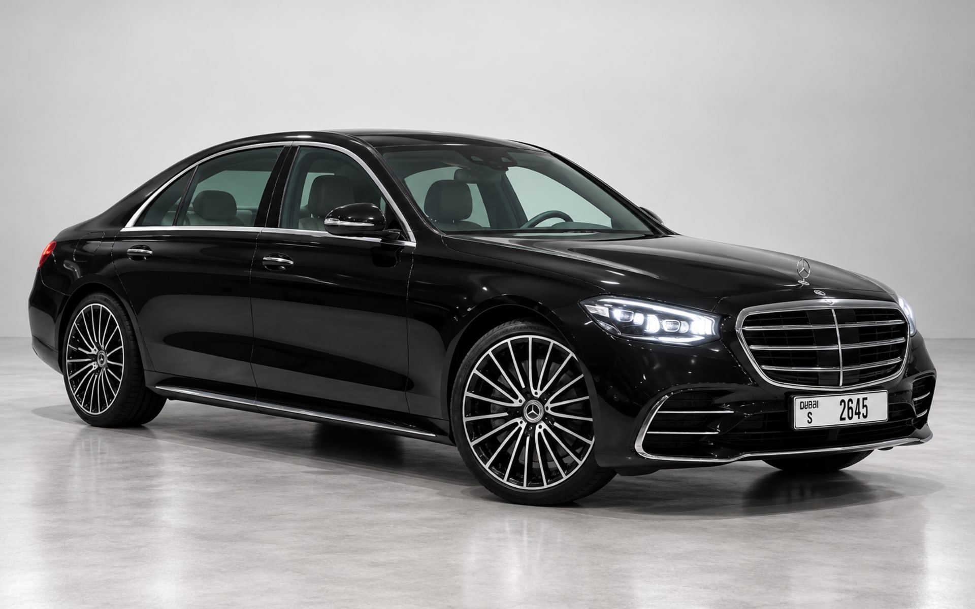Mercedes-Benz S 500 4MATIC (Hybrid) 2025 for rent in Dubai photo 1