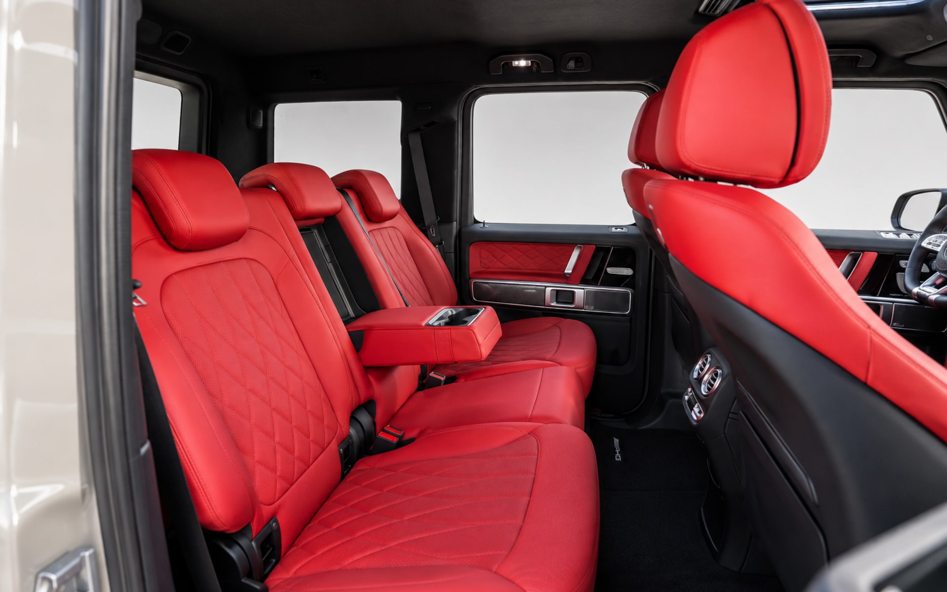 Mercedes-Benz G 63 AMG 2023 for rent in Dubai photo 6